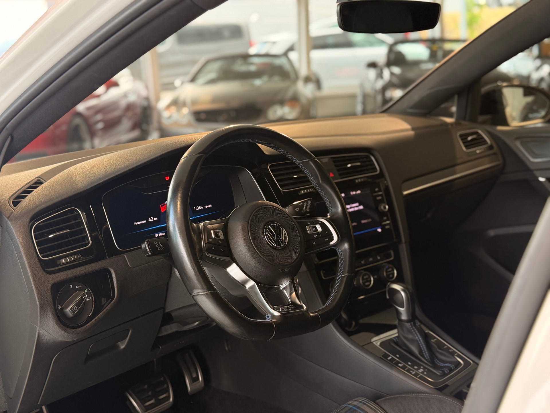 VW Golf 1.4 TSI GTE DSG-image-11