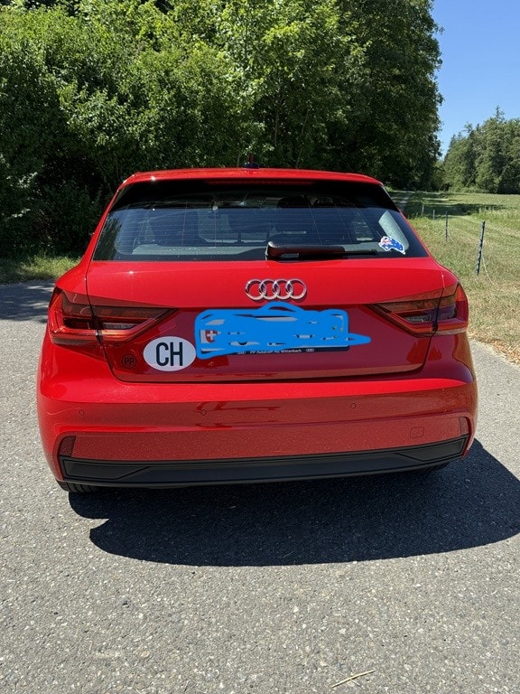 AUDI 1.0 30 TFSI Attraction S-Tronic-image-3