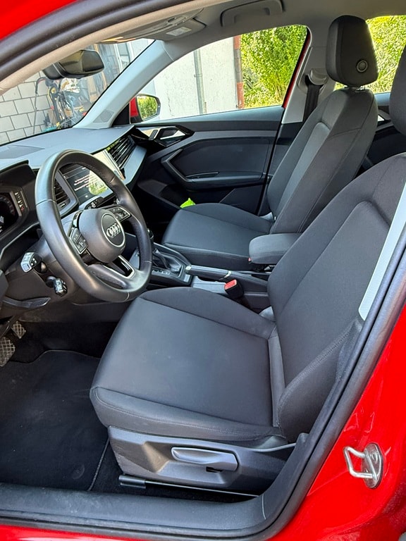 AUDI 1.0 30 TFSI Attraction S-Tronic-image-5