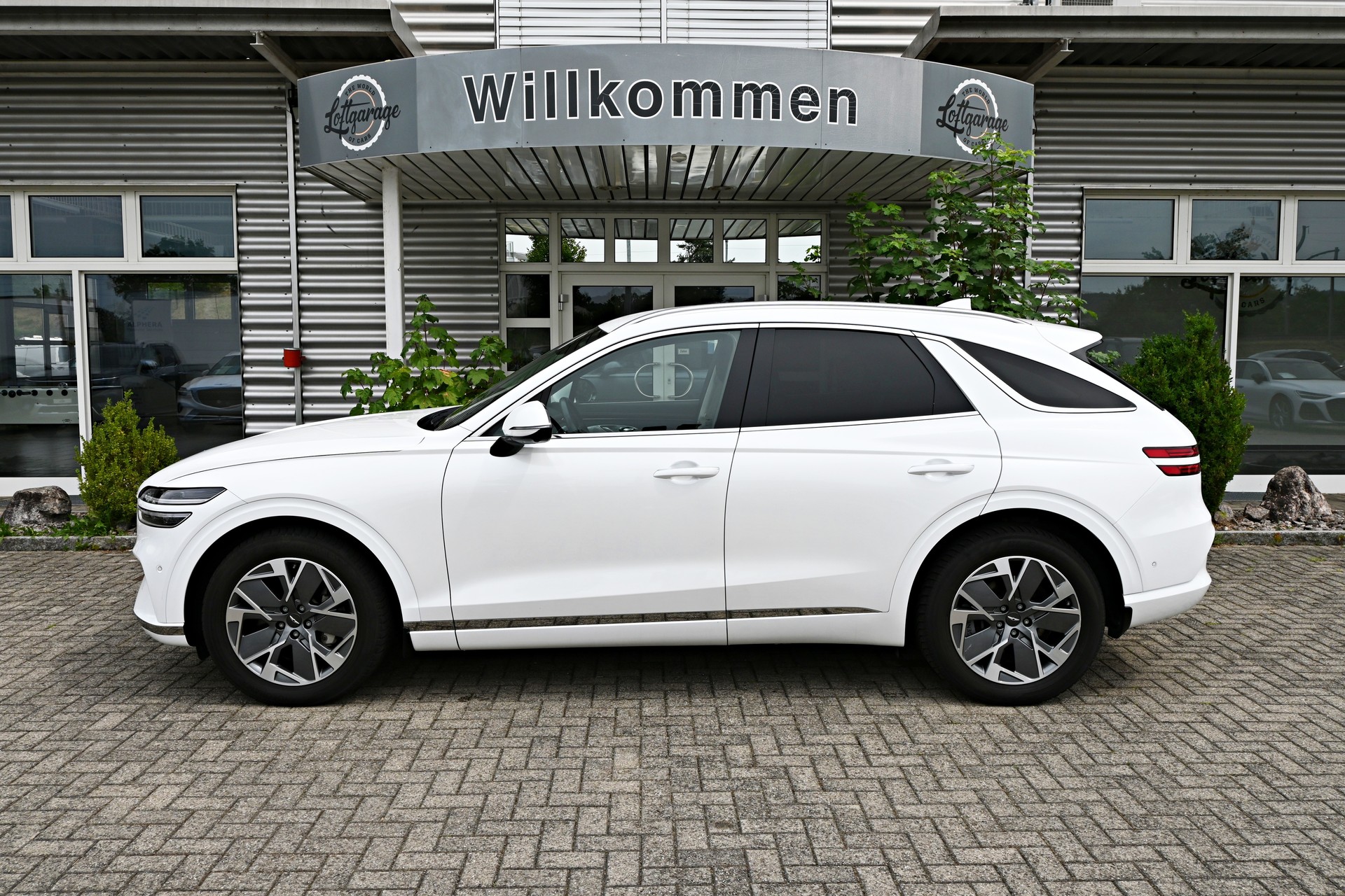 GENESIS GV70 Electrified Sport kWh 77,4 AWD 4X4 490PS-image-5