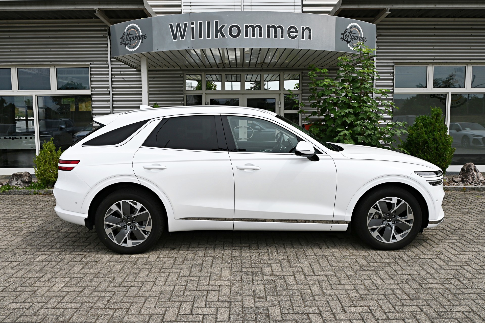 GENESIS GV70 Electrified Sport kWh 77,4 AWD 4X4 490PS-image-4