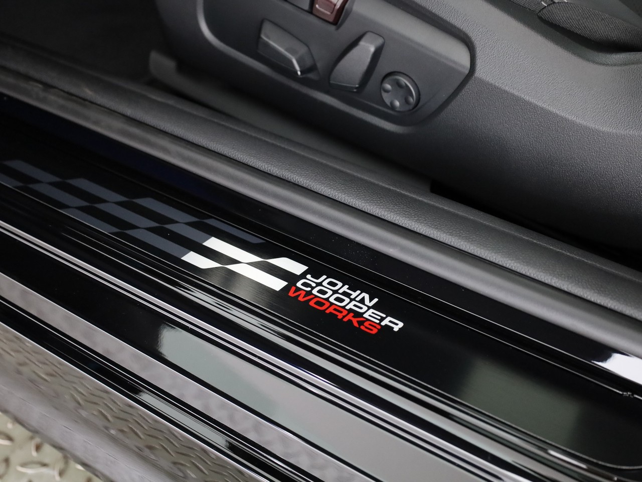 MINI Cooper S DKG-image-38