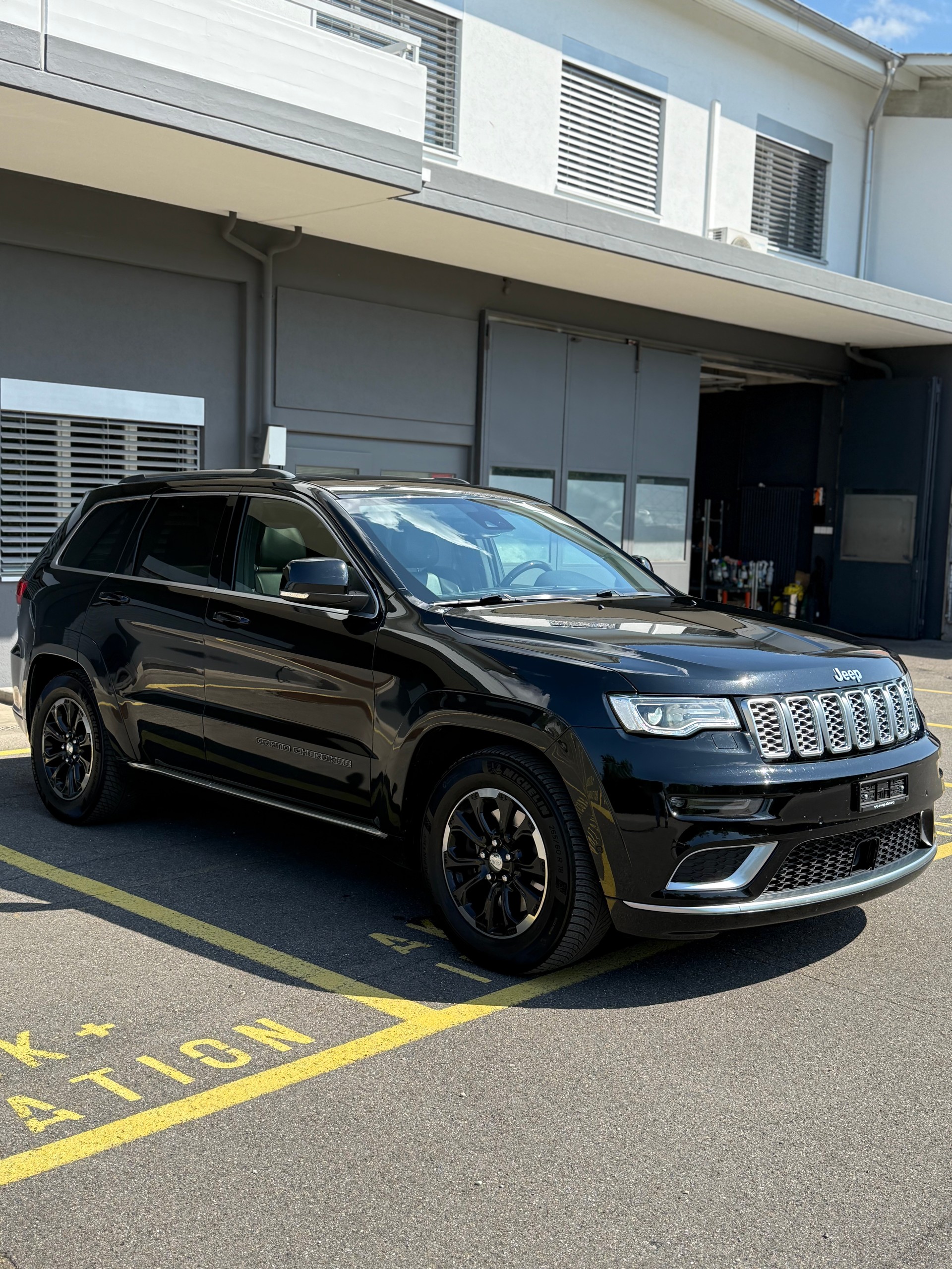 JEEP Grand Cherokee 3.0 CRD Trailhawk Automatic-image-2