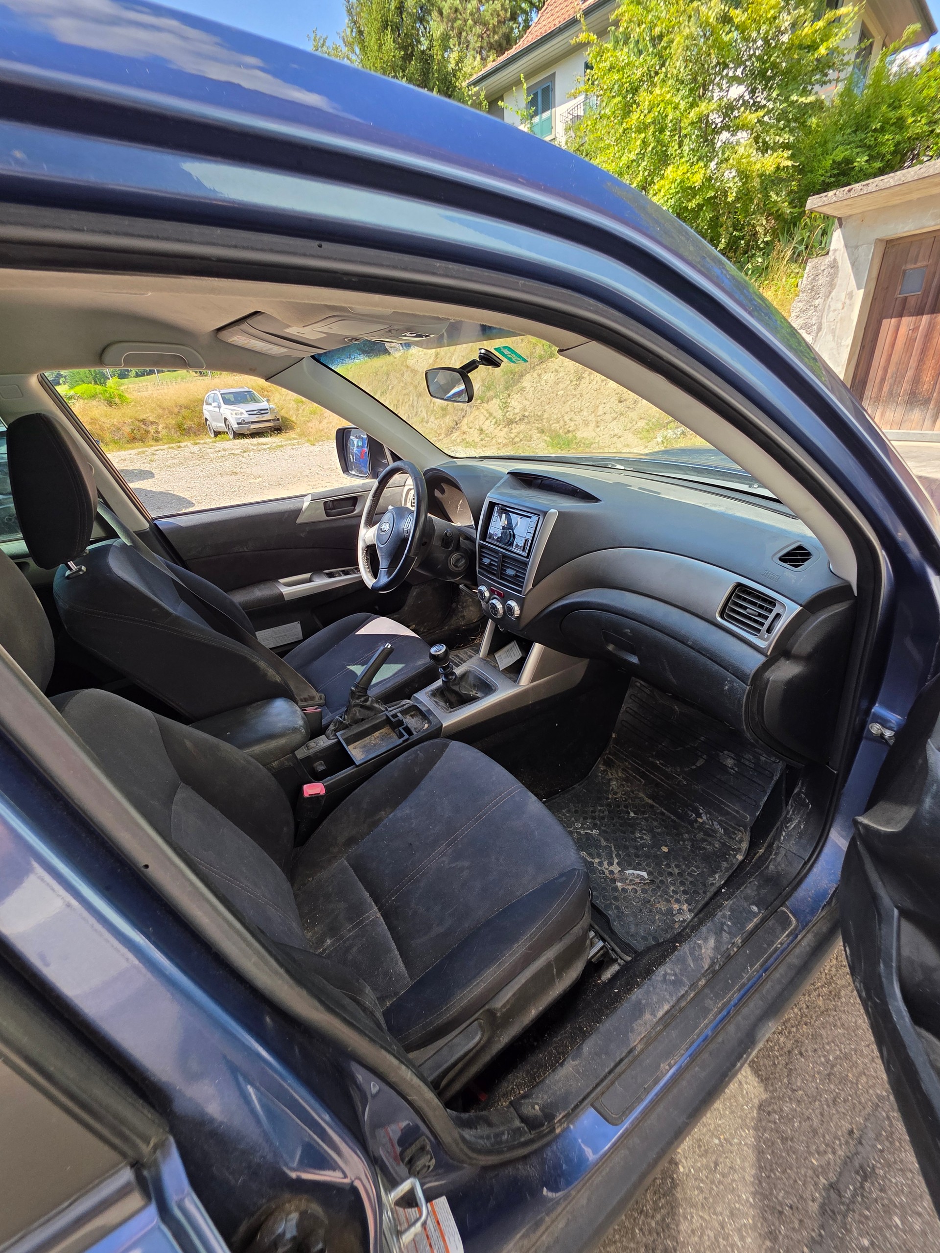 SUBARU Forester 2.0D X Swiss-image-5