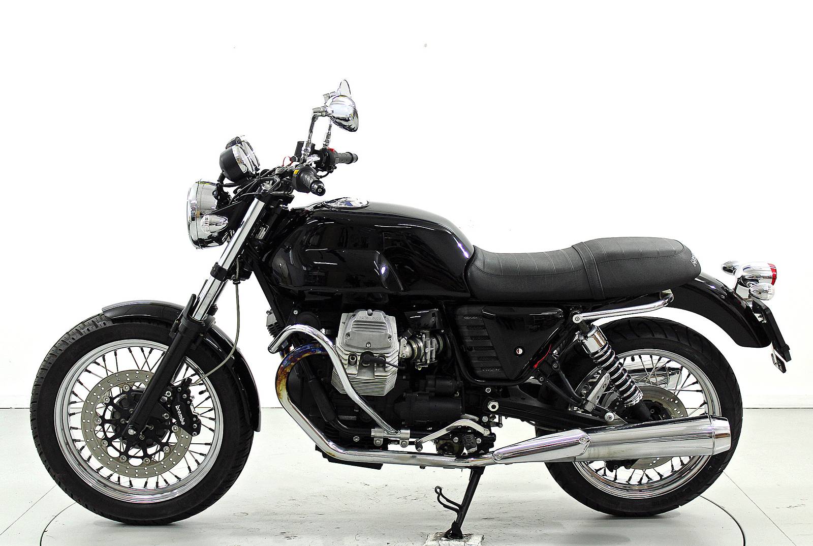 MOTO GUZZI V7 750 Classic-image-4