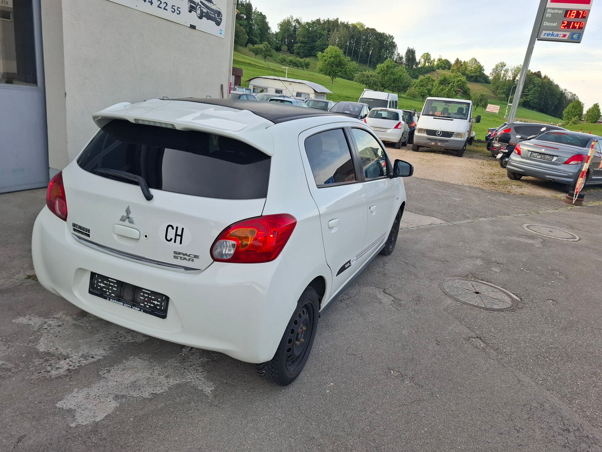 MITSUBISHI Space Star 1.2 Black&White-image-0