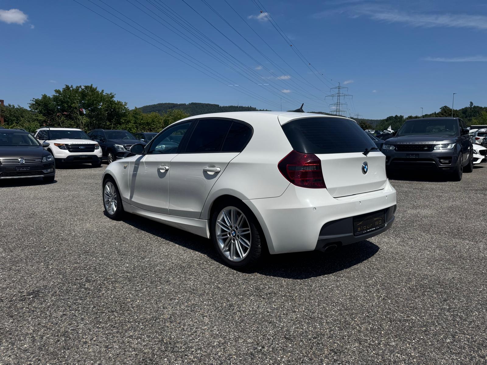 BMW 118d Dynamic Edition-image-2