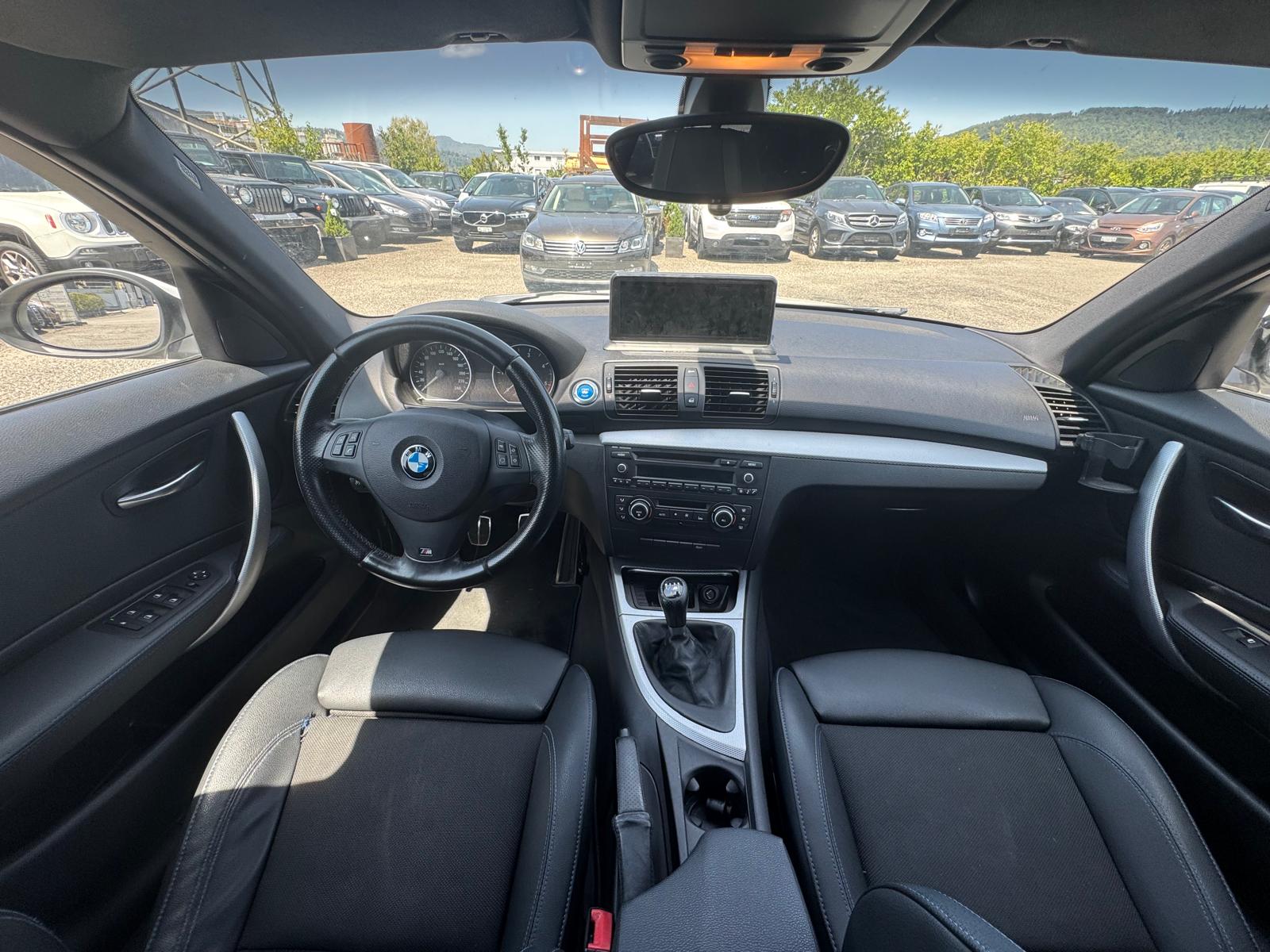 BMW 118d Dynamic Edition-image-7