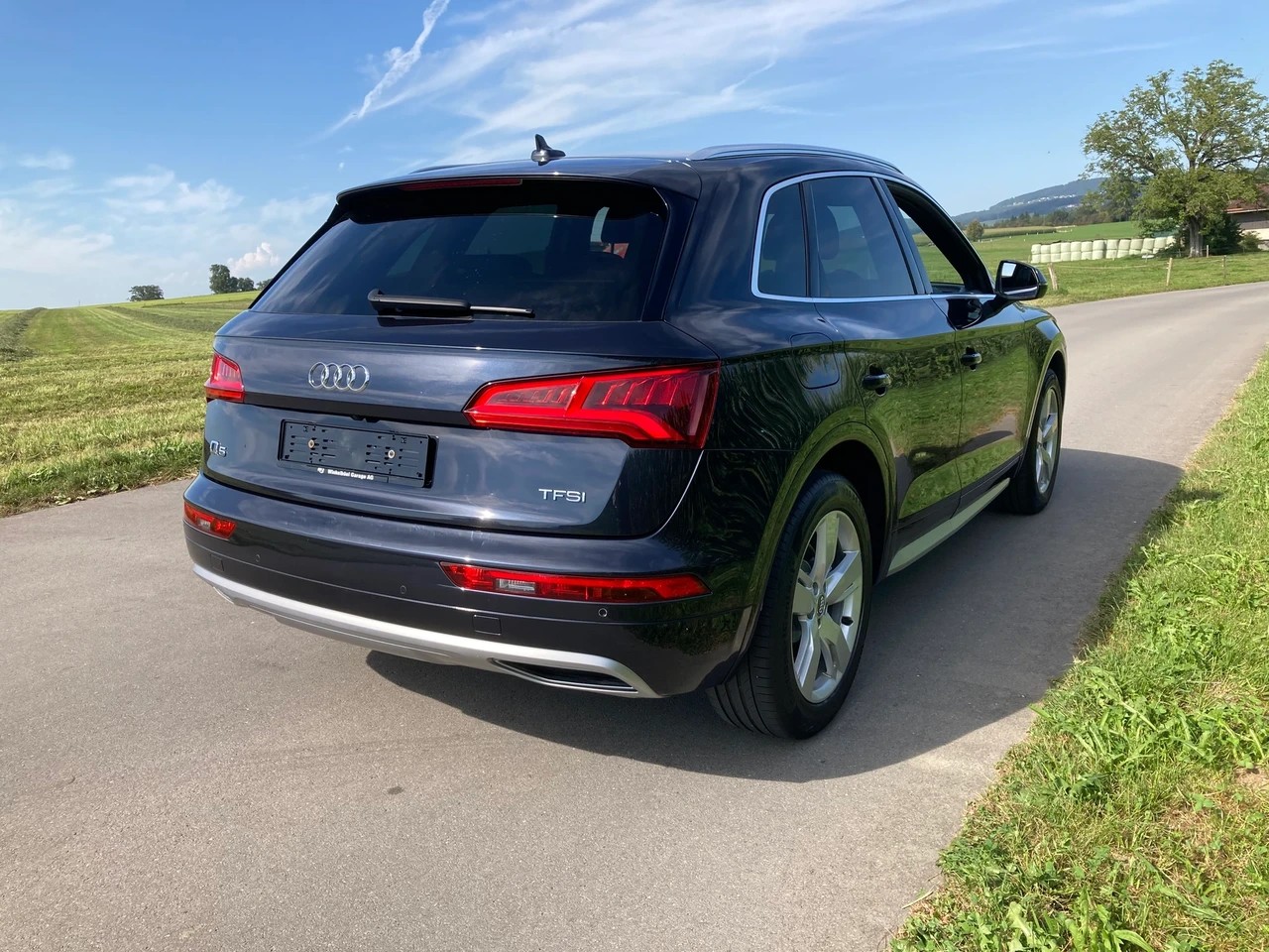 AUDI Q5 2.0 TFSI sport quattro S-tronic-image-2