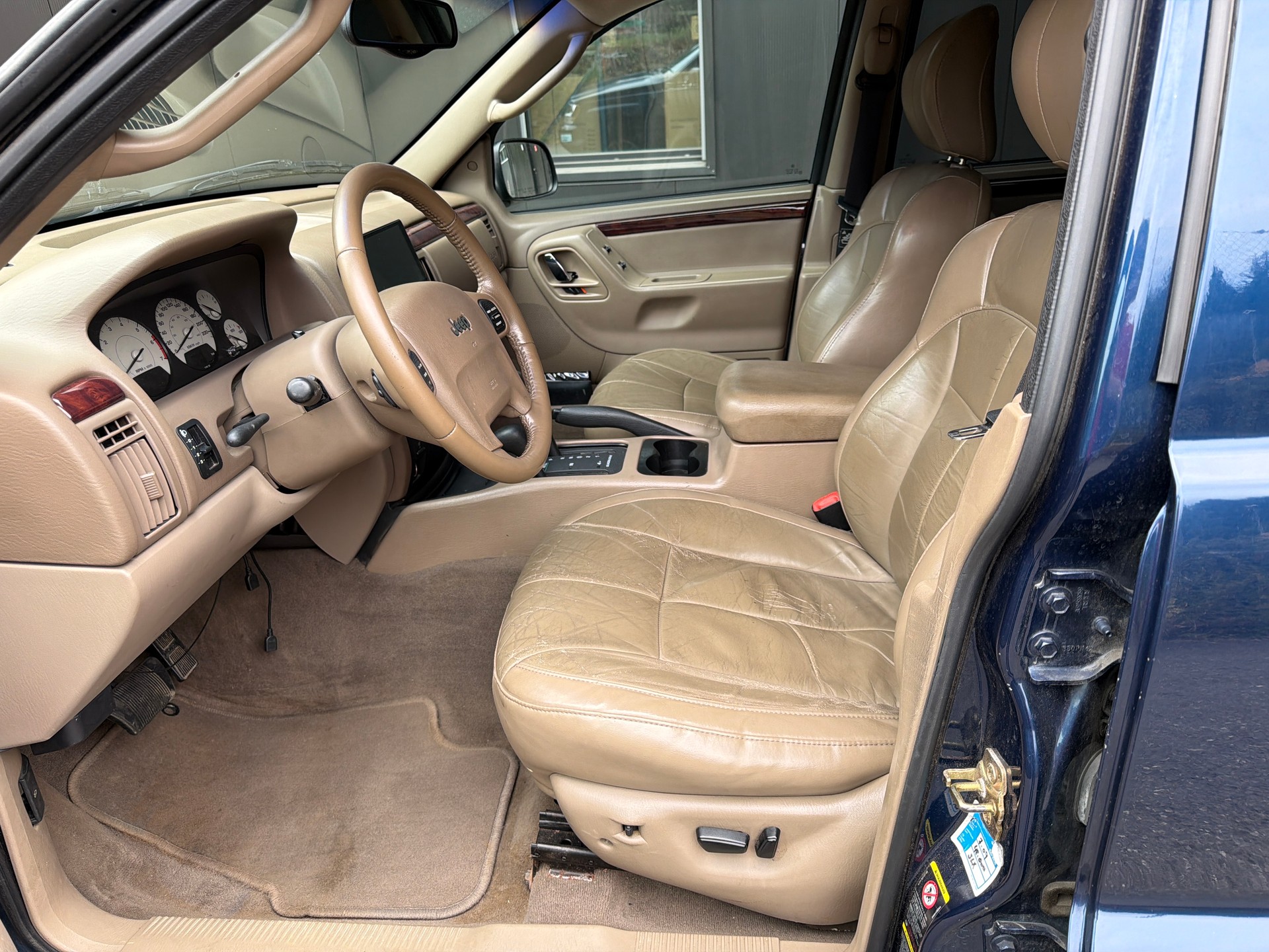 JEEP Grand Cherokee 4.7 Limited V8 Automatic-image-9