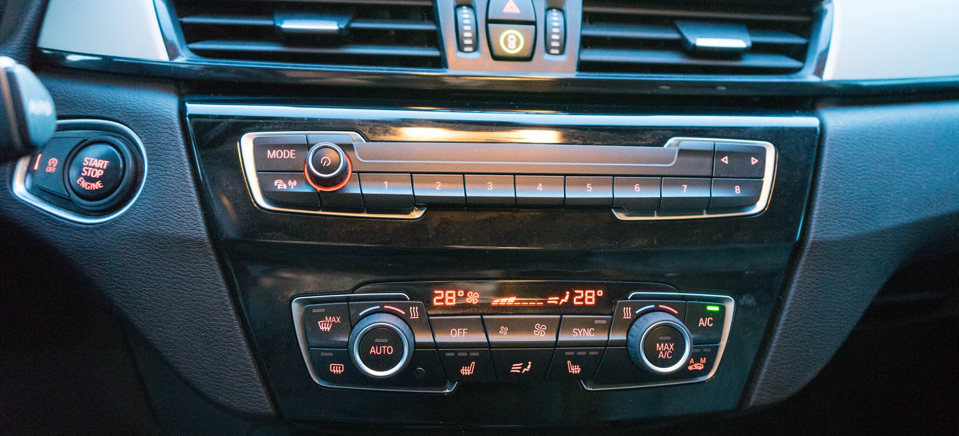 BMW X1 xDrive 18d Sport Line Steptronic-image-17