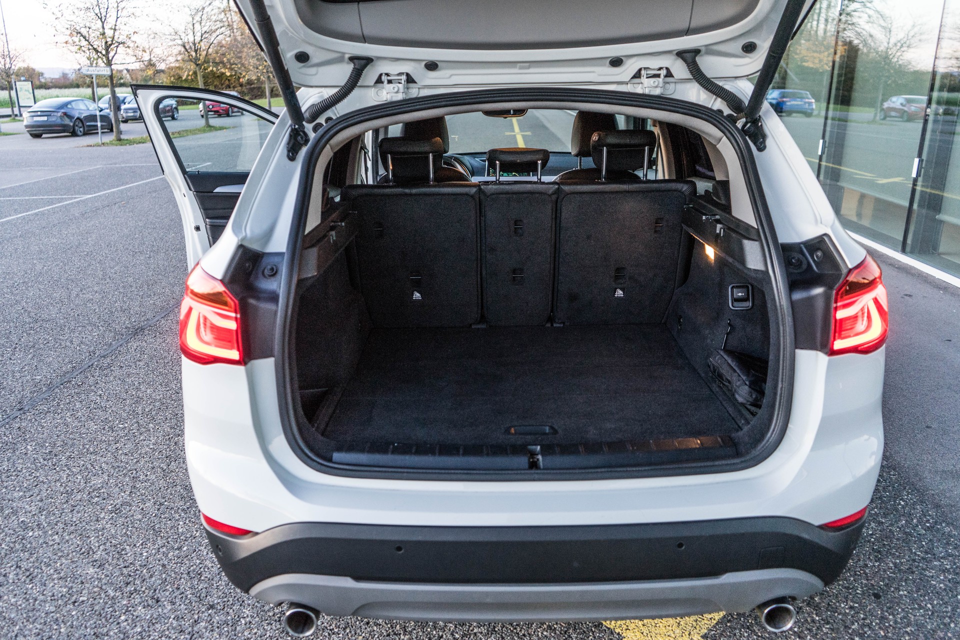BMW X1 xDrive 18d Sport Line Steptronic-image-5