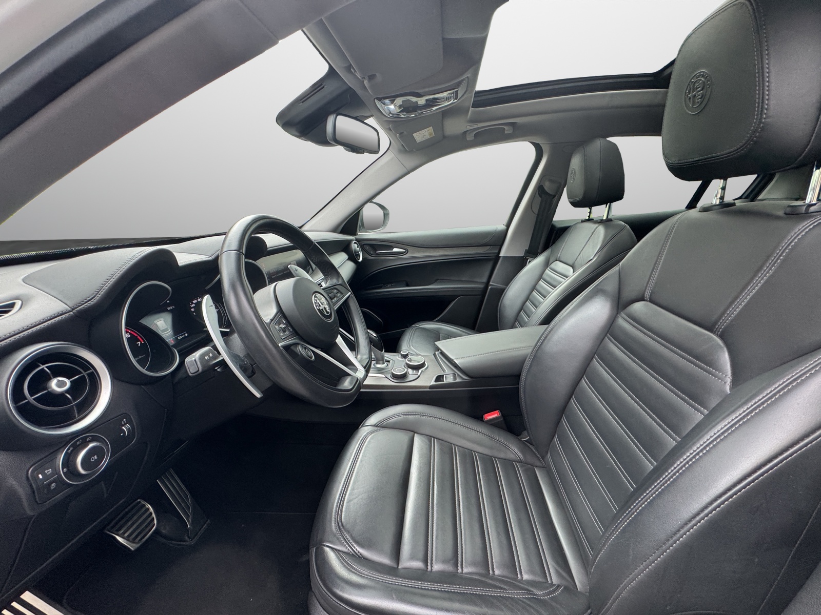 ALFA ROMEO Stelvio 2.0 Q4 280 Executive-image-4