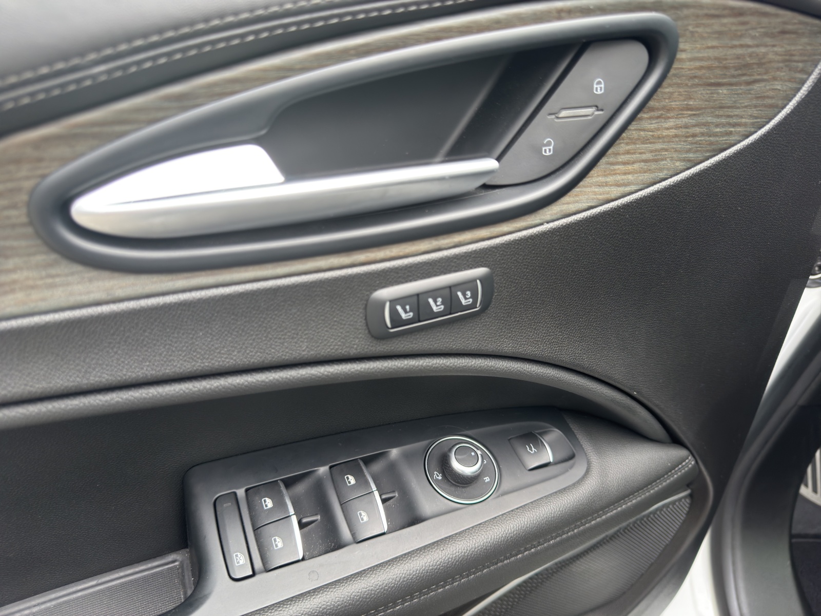 ALFA ROMEO Stelvio 2.0 Q4 280 Executive-image-11