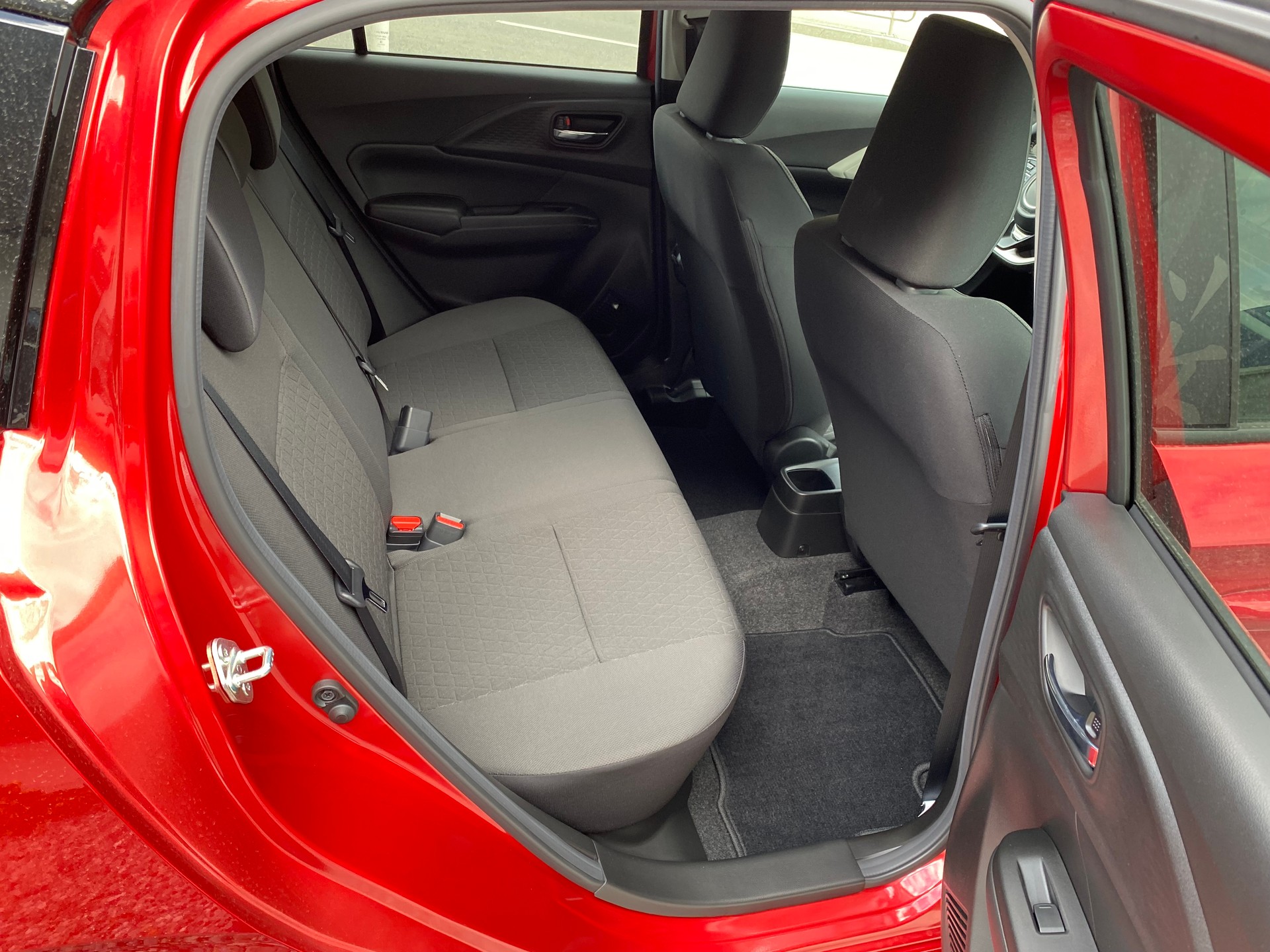 SUZUKI Swift 1.2 Sakura Hybrid 4x4-image-8