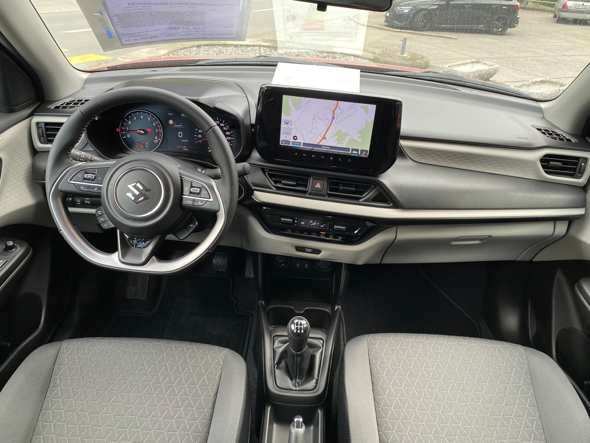 SUZUKI Swift 1.2 Sakura Hybrid 4x4-image-6