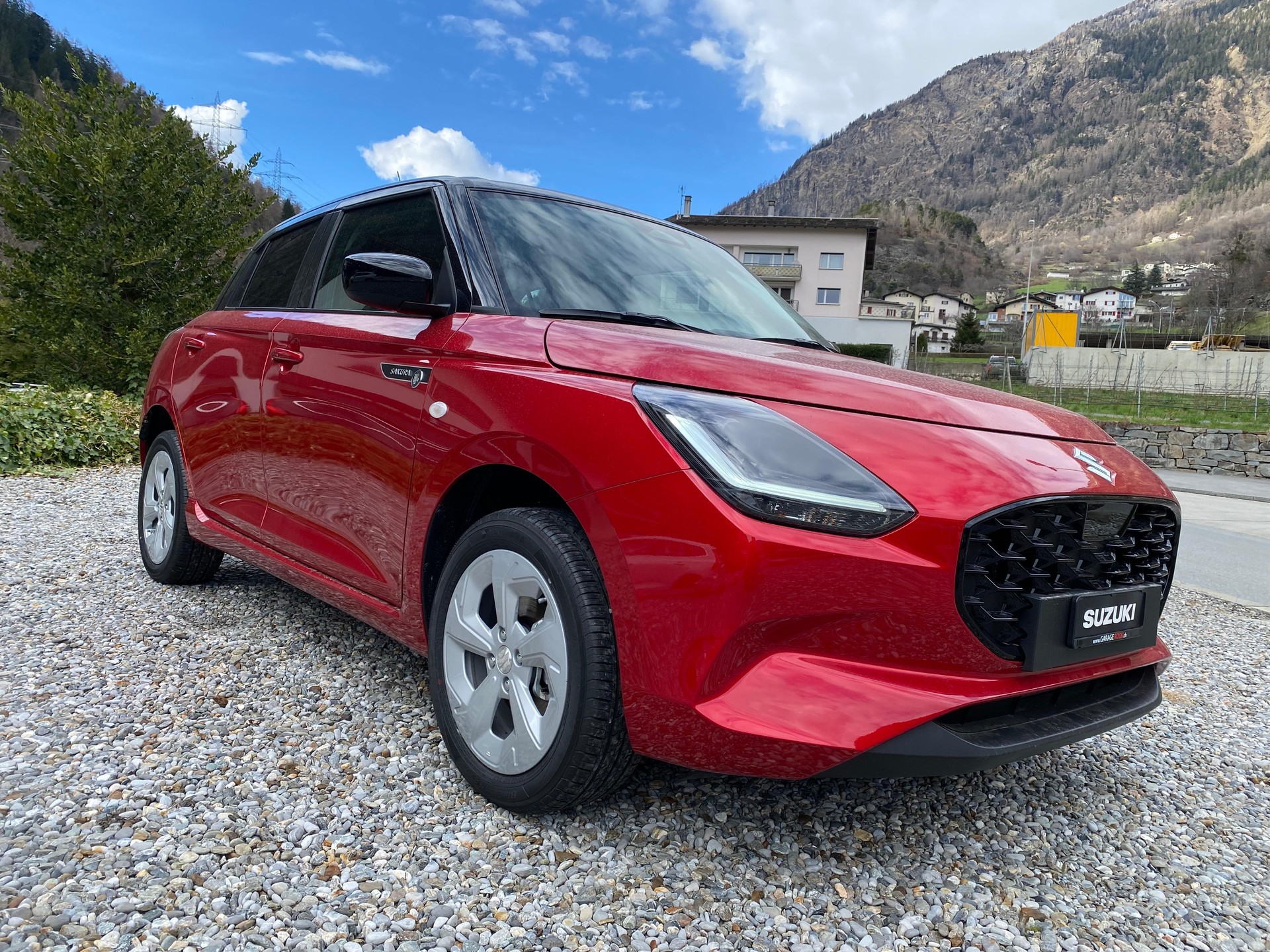 SUZUKI Swift 1.2 Sakura Hybrid 4x4-image-2