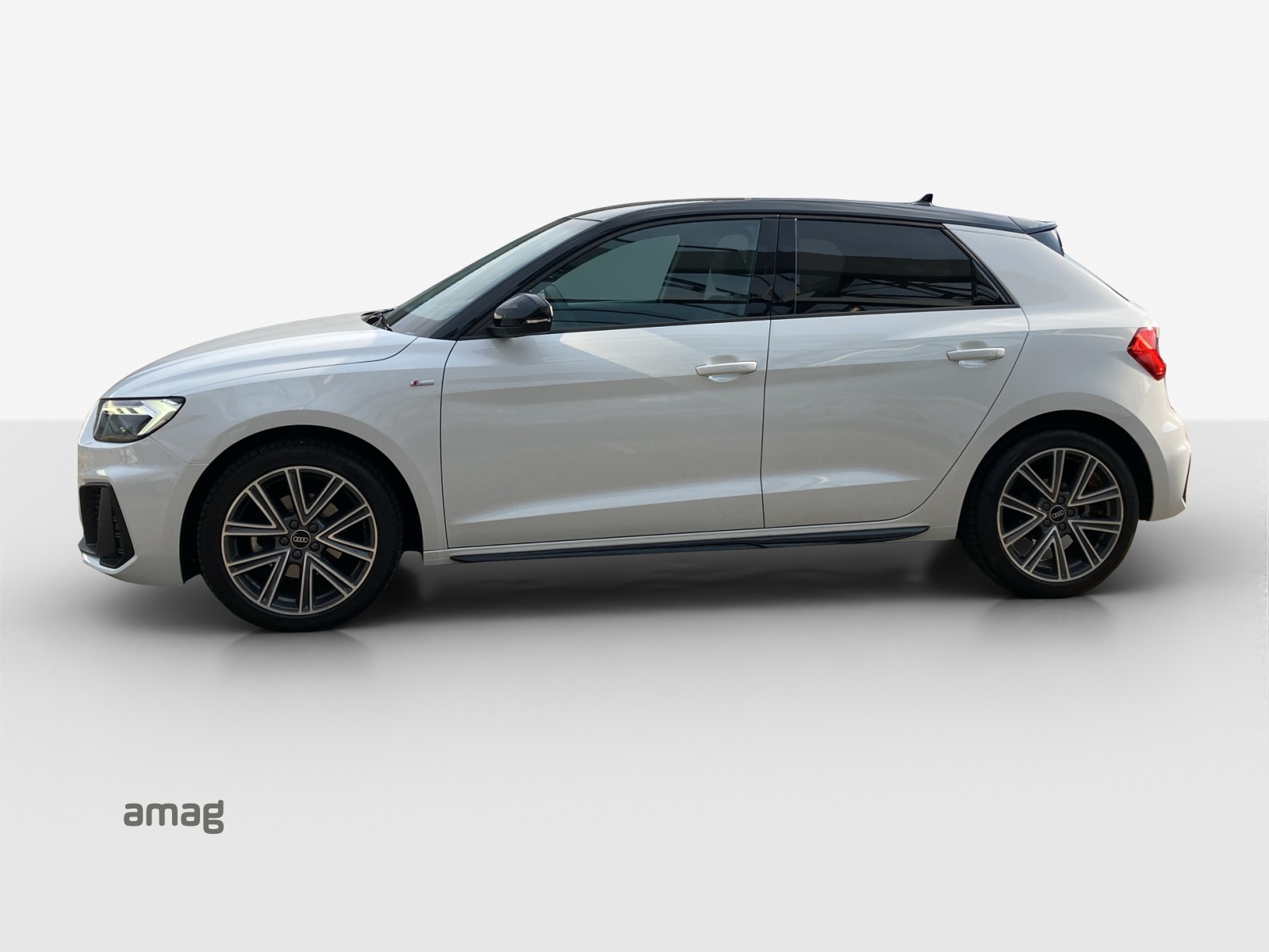 AUDI A1 Sportback 30 TFSI S Line Attraction S-tronic-image-1