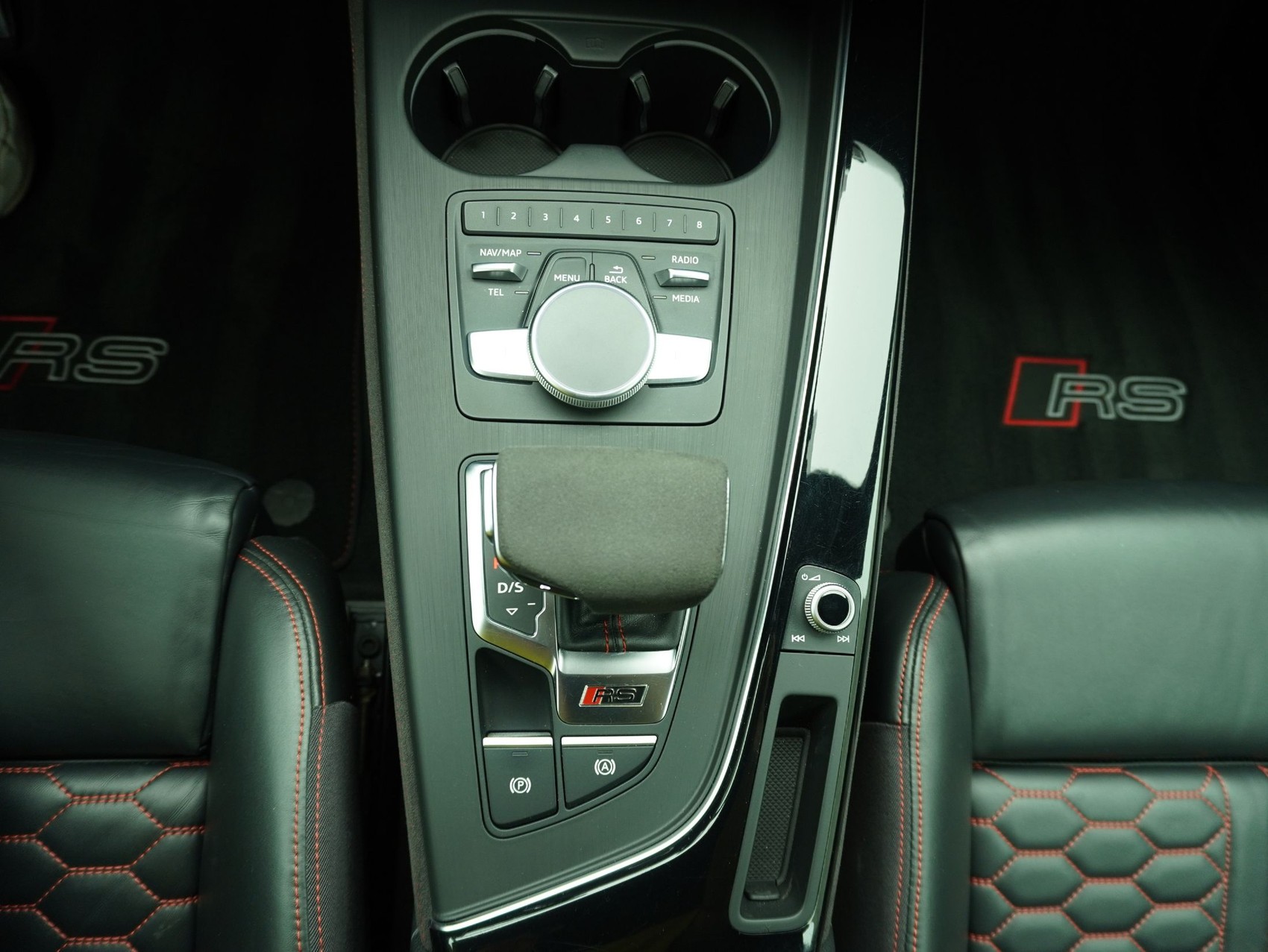 AUDI RS5 Coupé 2.9 V6 TFSI quattro T-Tronic-image-14