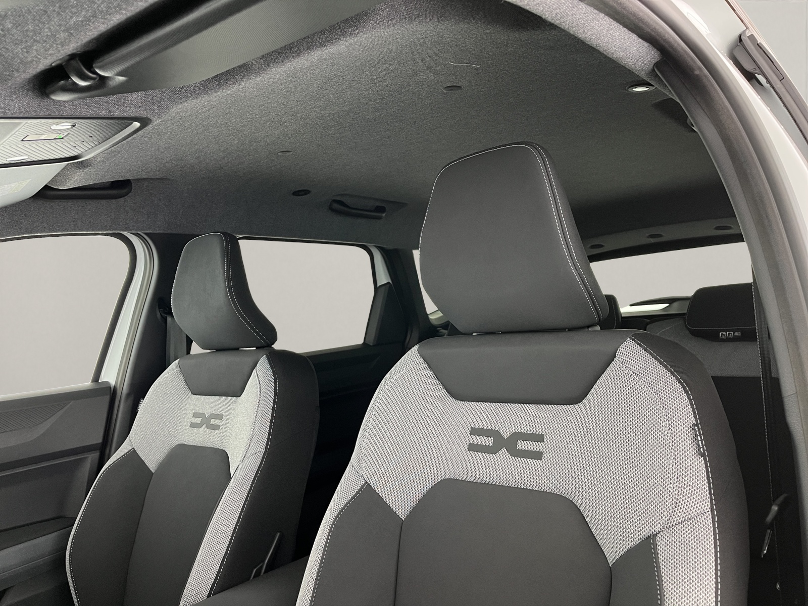 DACIA Bigster 1.2 Hybrid Journey 4WD-image-14