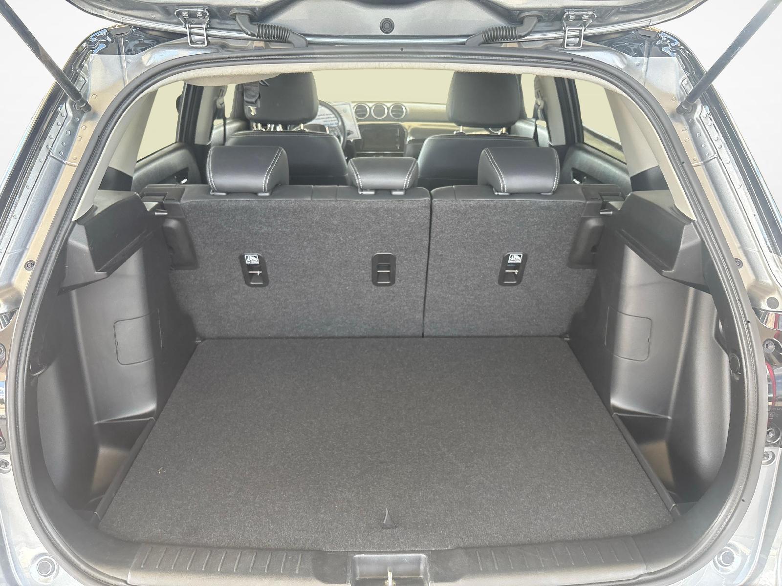 SUZUKI Vitara 1.4 T Compact Top Hybrid 4x4-image-10