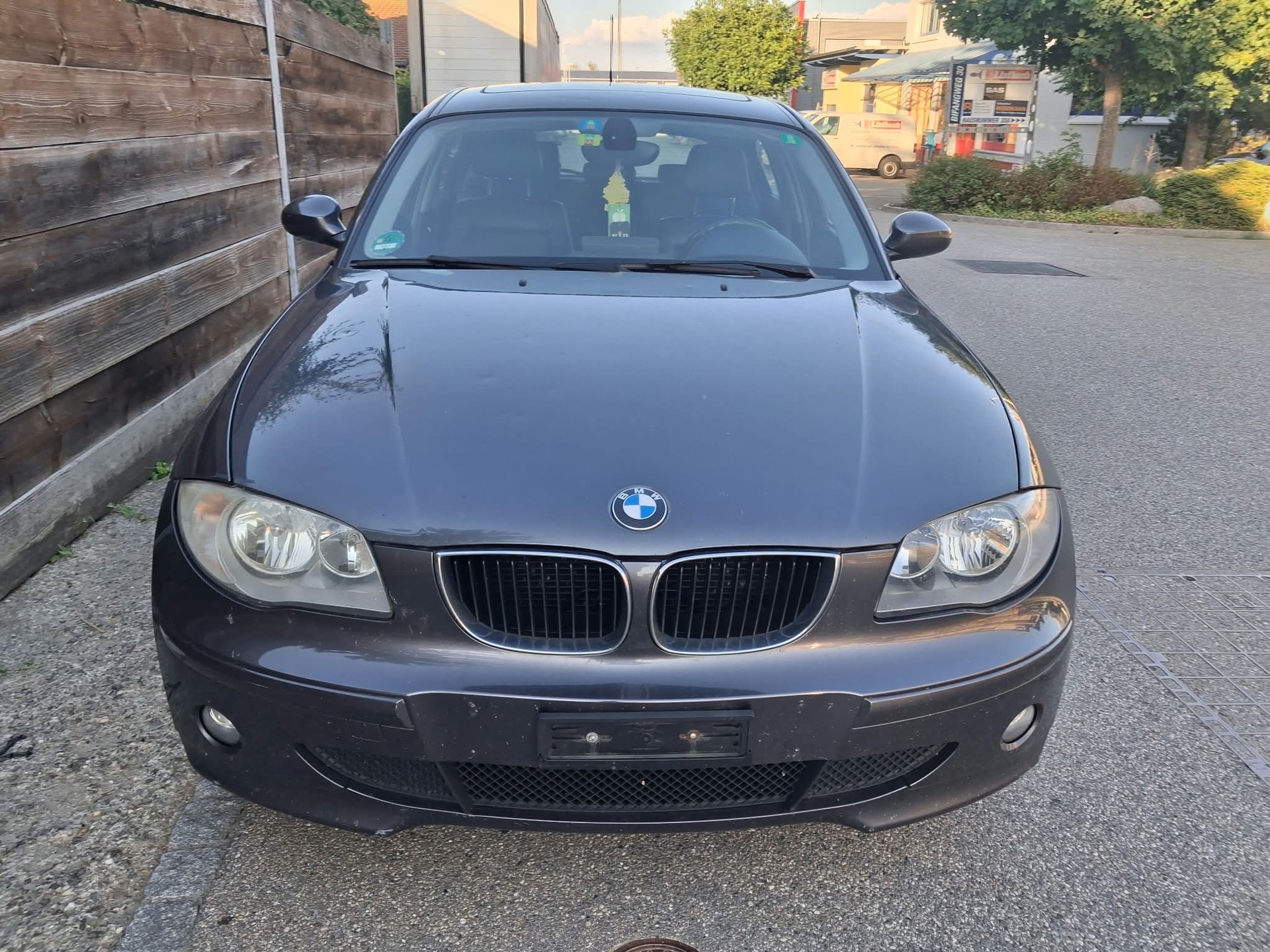 BMW 116i-image-1