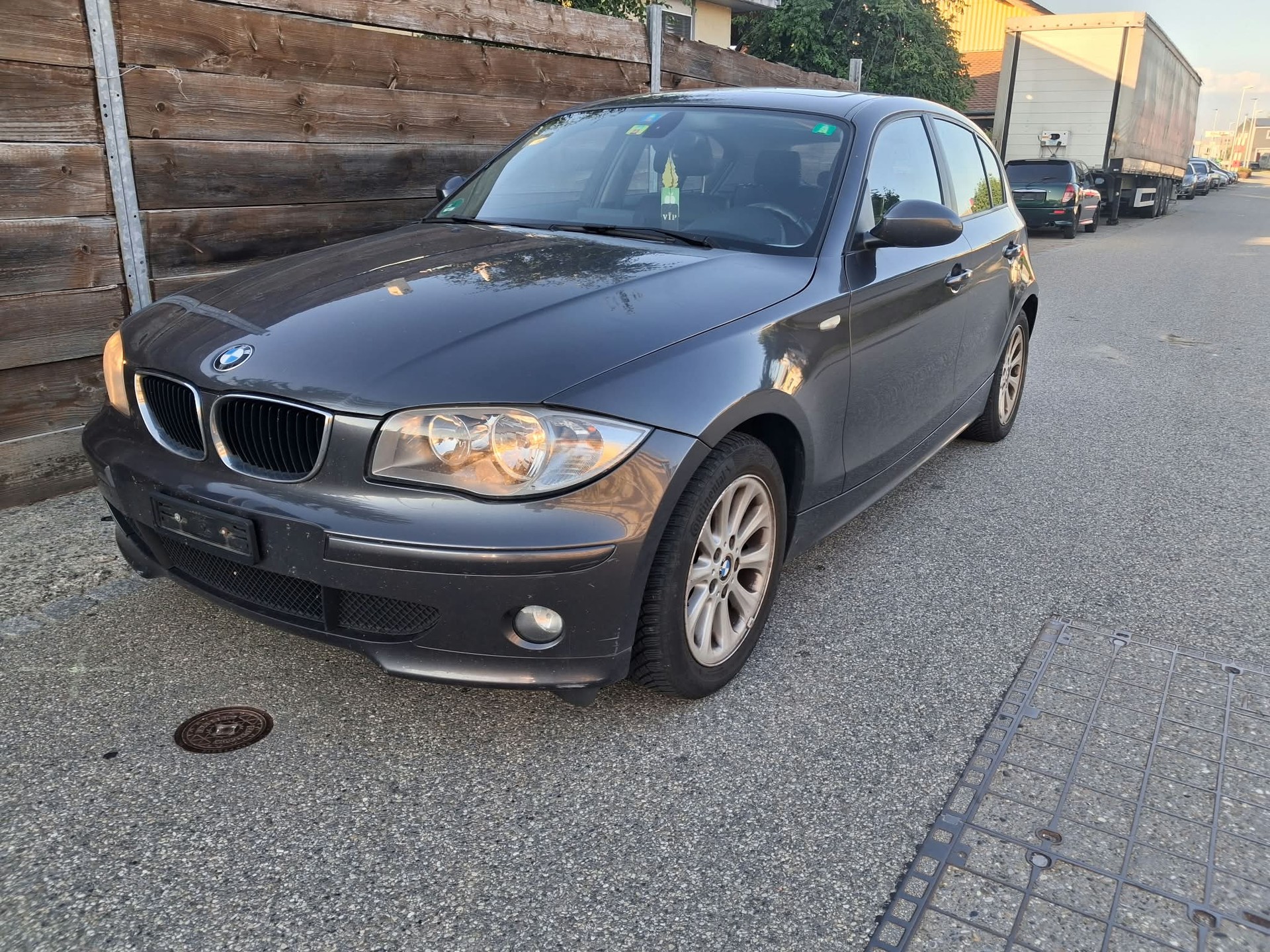 BMW 116i-image-0