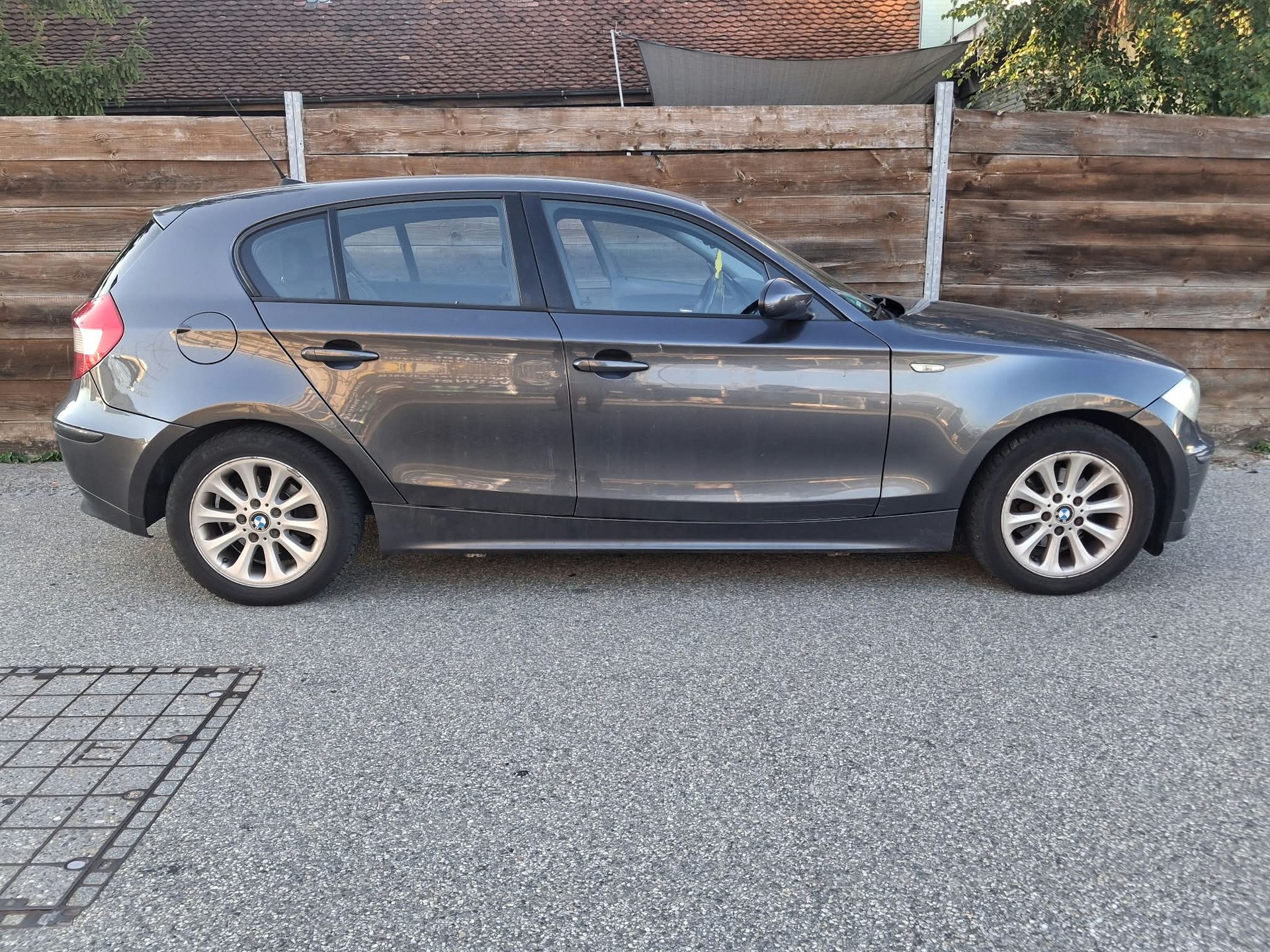 BMW 116i-image-7