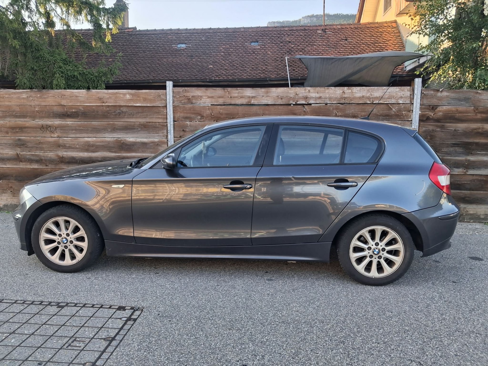 BMW 116i-image-3