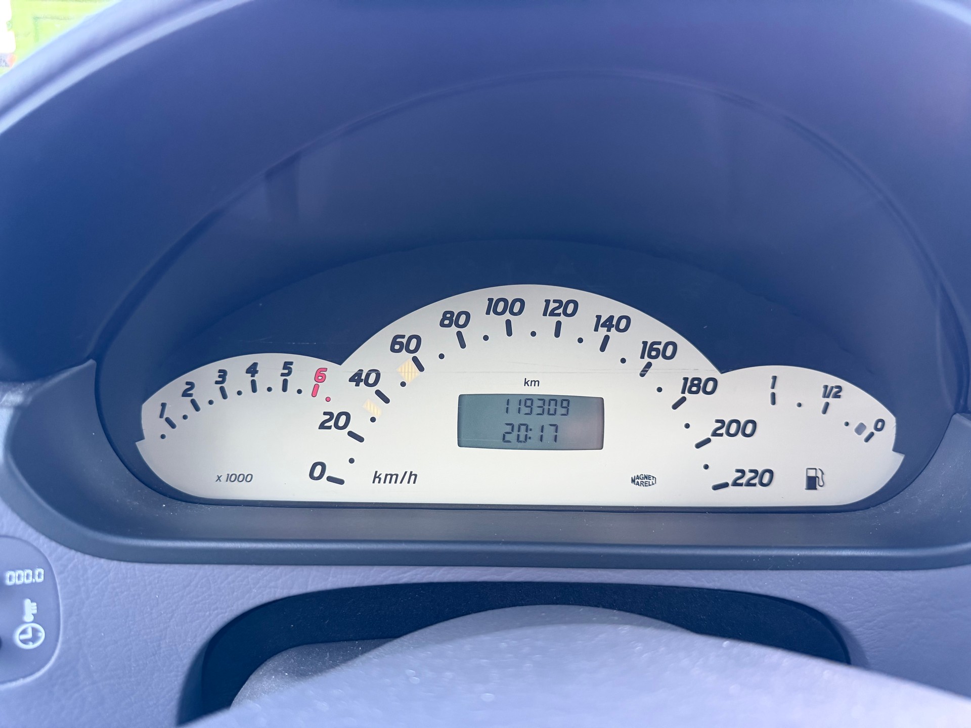 MERCEDES-BENZ A 190 L Elégance-image-6