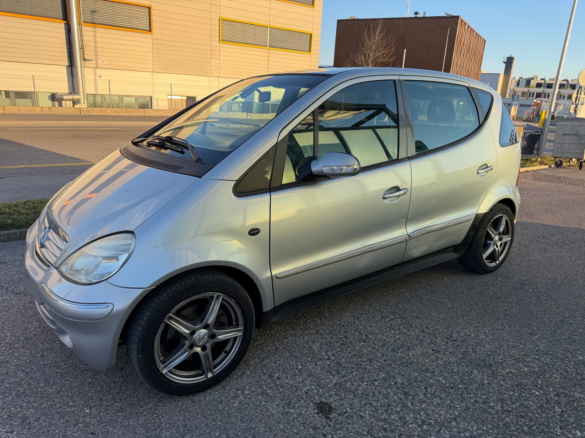 MERCEDES-BENZ A 190 L Elégance-image-1