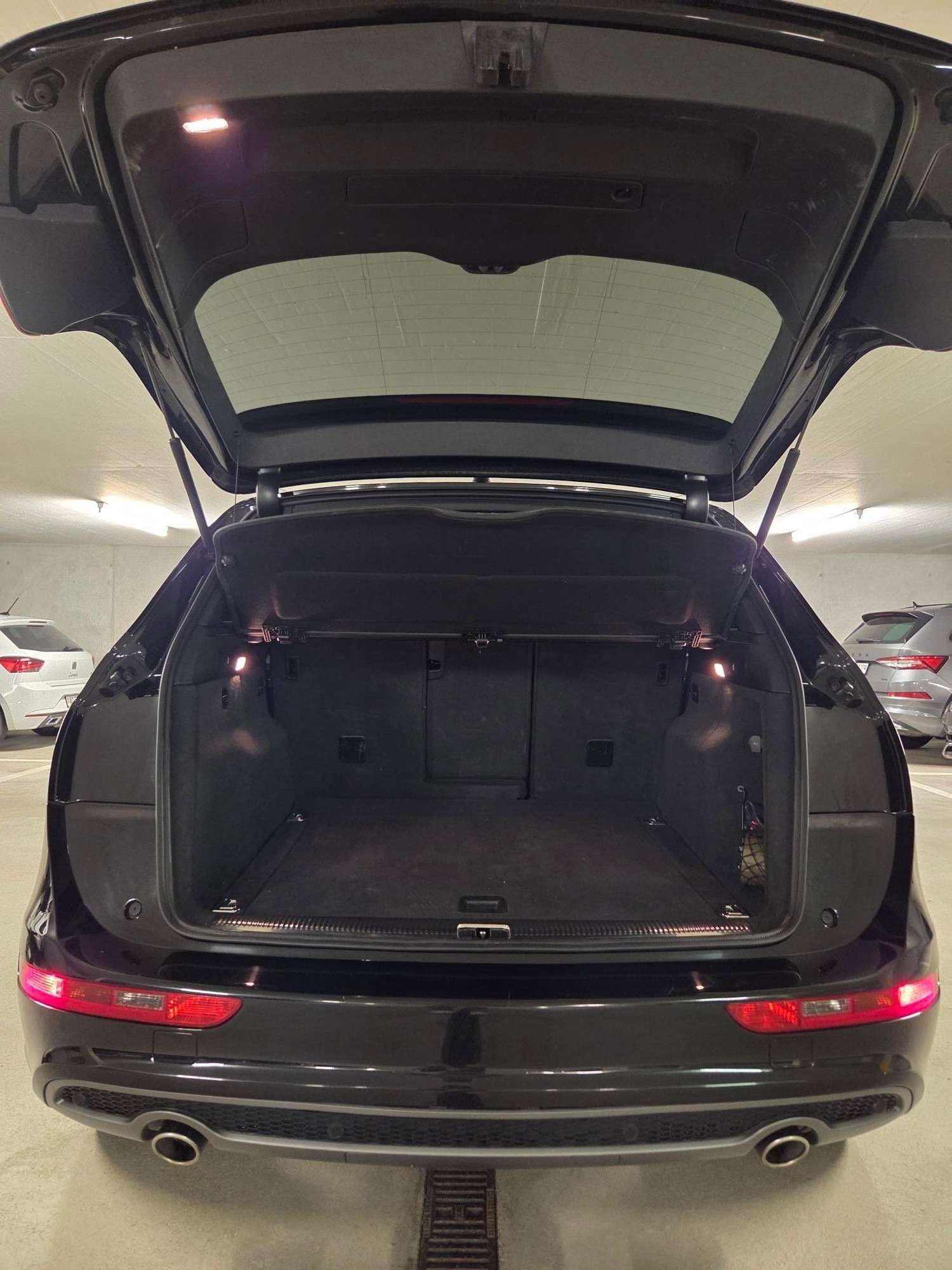 AUDI 3.0 V6 TDI quattro S-Tronic-image-4