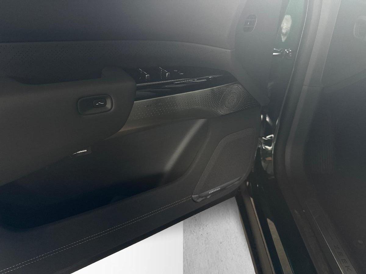 ZEEKR 7X Privilege AWD-image-18