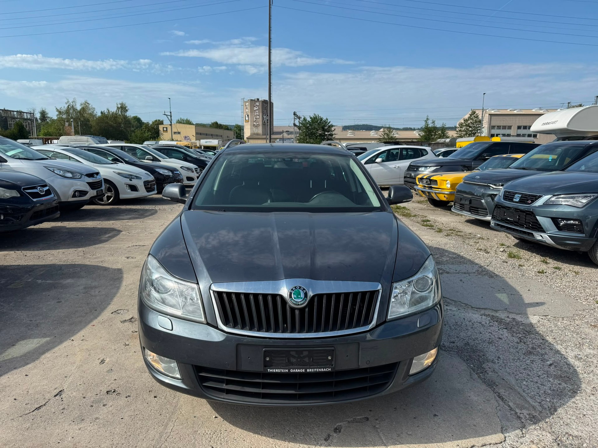 SKODA Octavia Combi 1.8 TSI Laurin & Klement DSG-image-0
