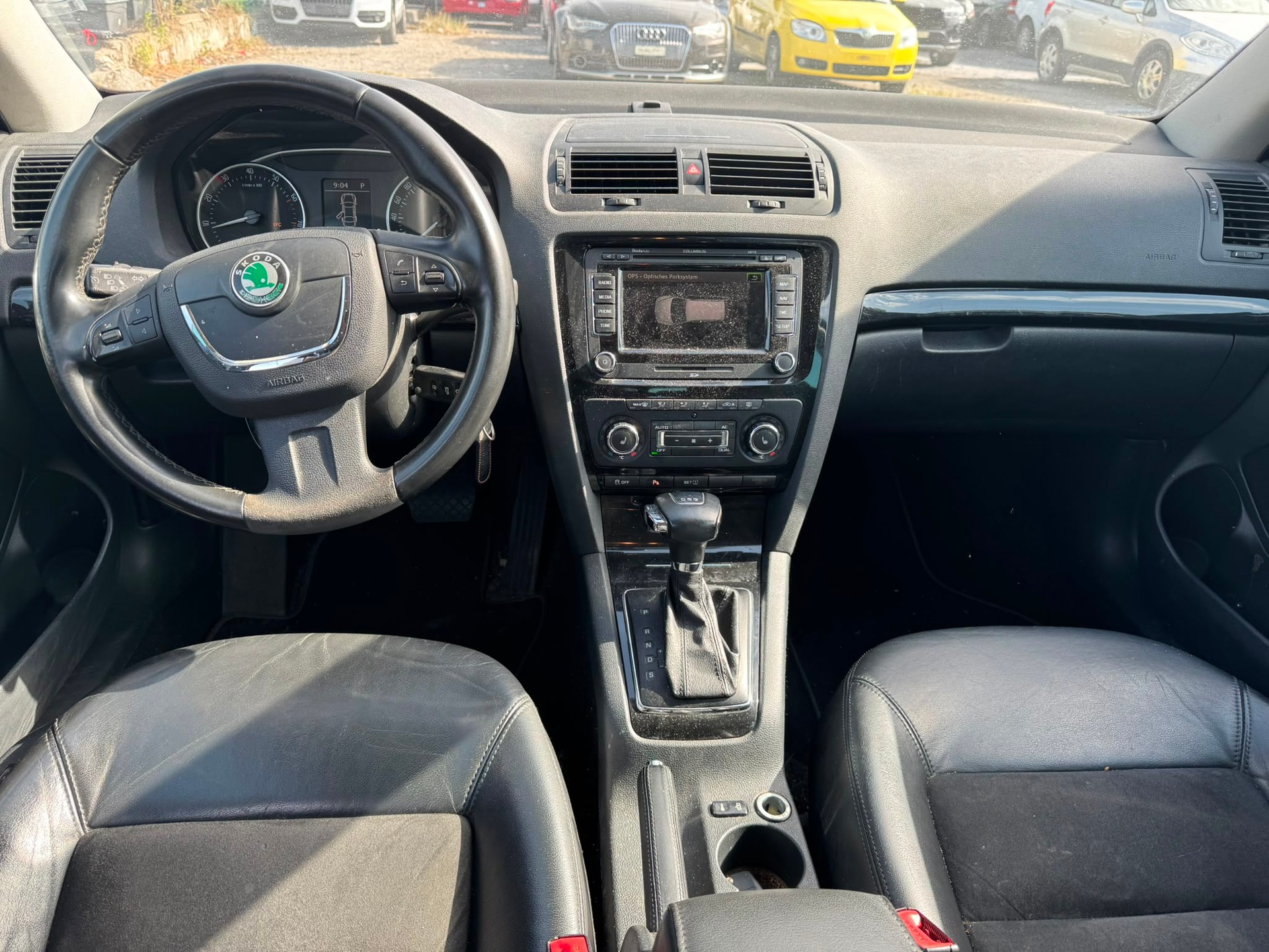 SKODA Octavia Combi 1.8 TSI Laurin & Klement DSG-image-6
