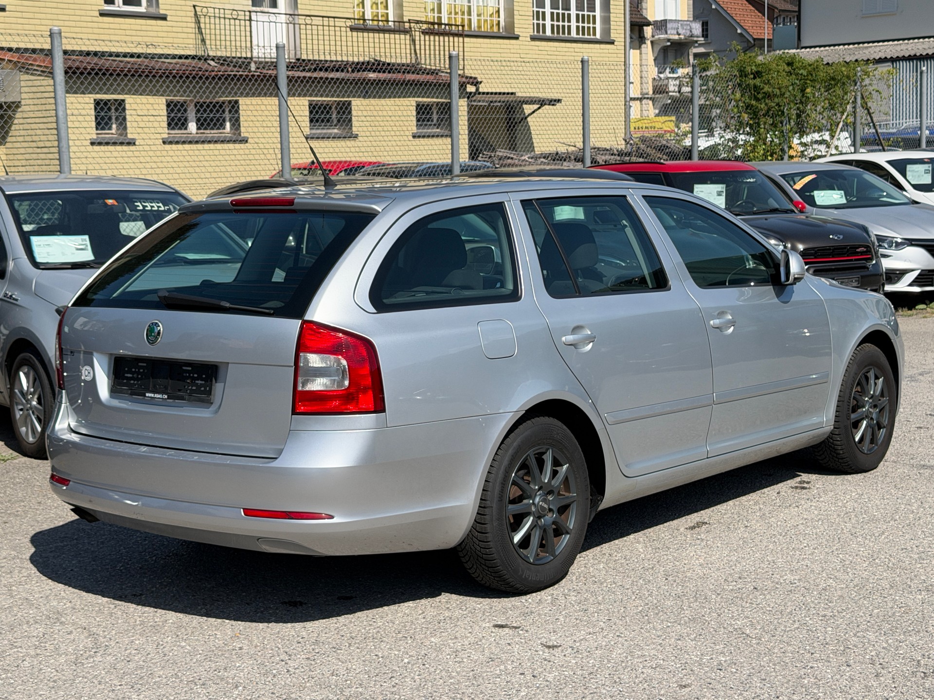 SKODA Octavia 1.9 TDI Elegance-image-13