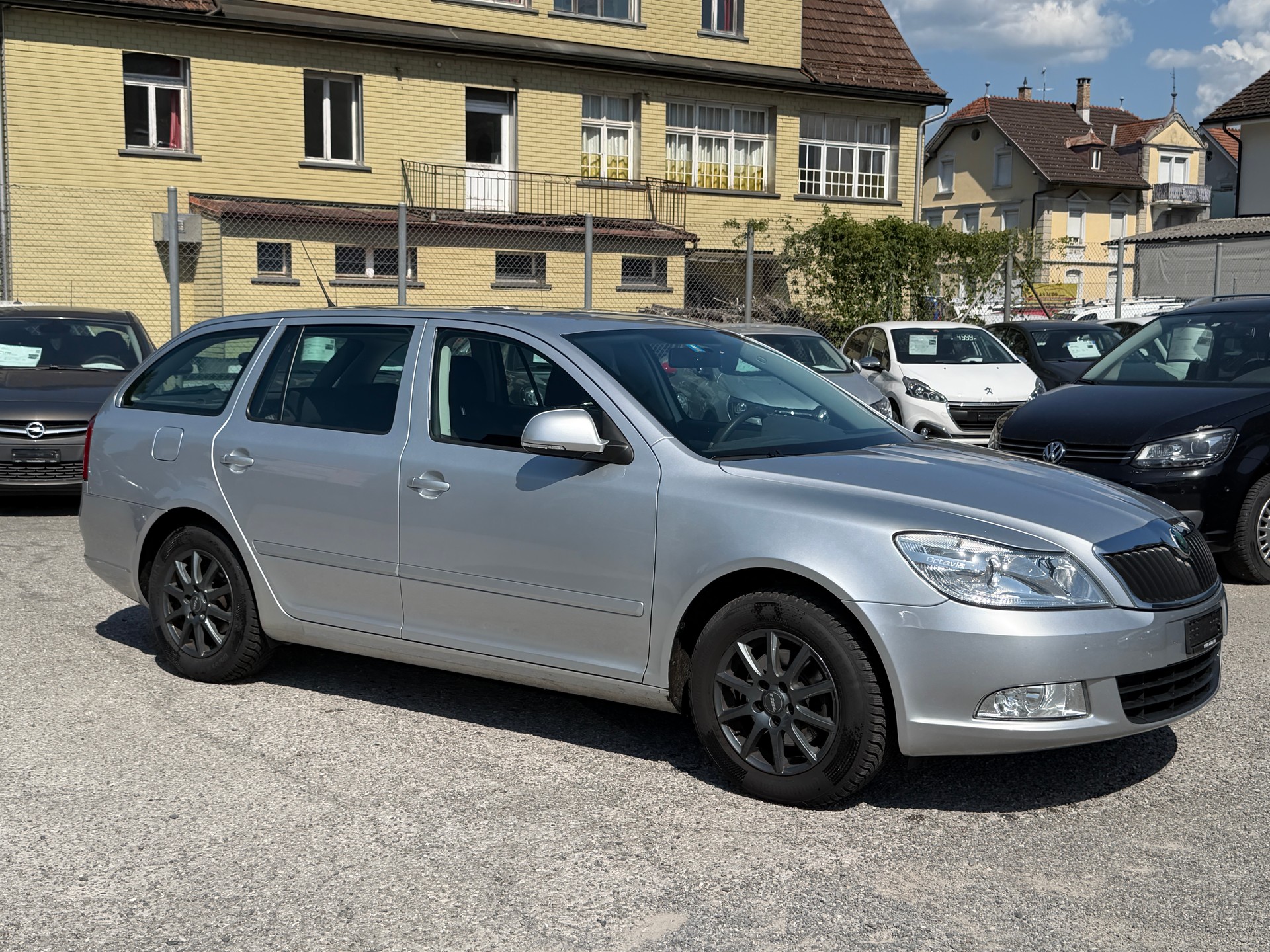 SKODA Octavia 1.9 TDI Elegance-image-1