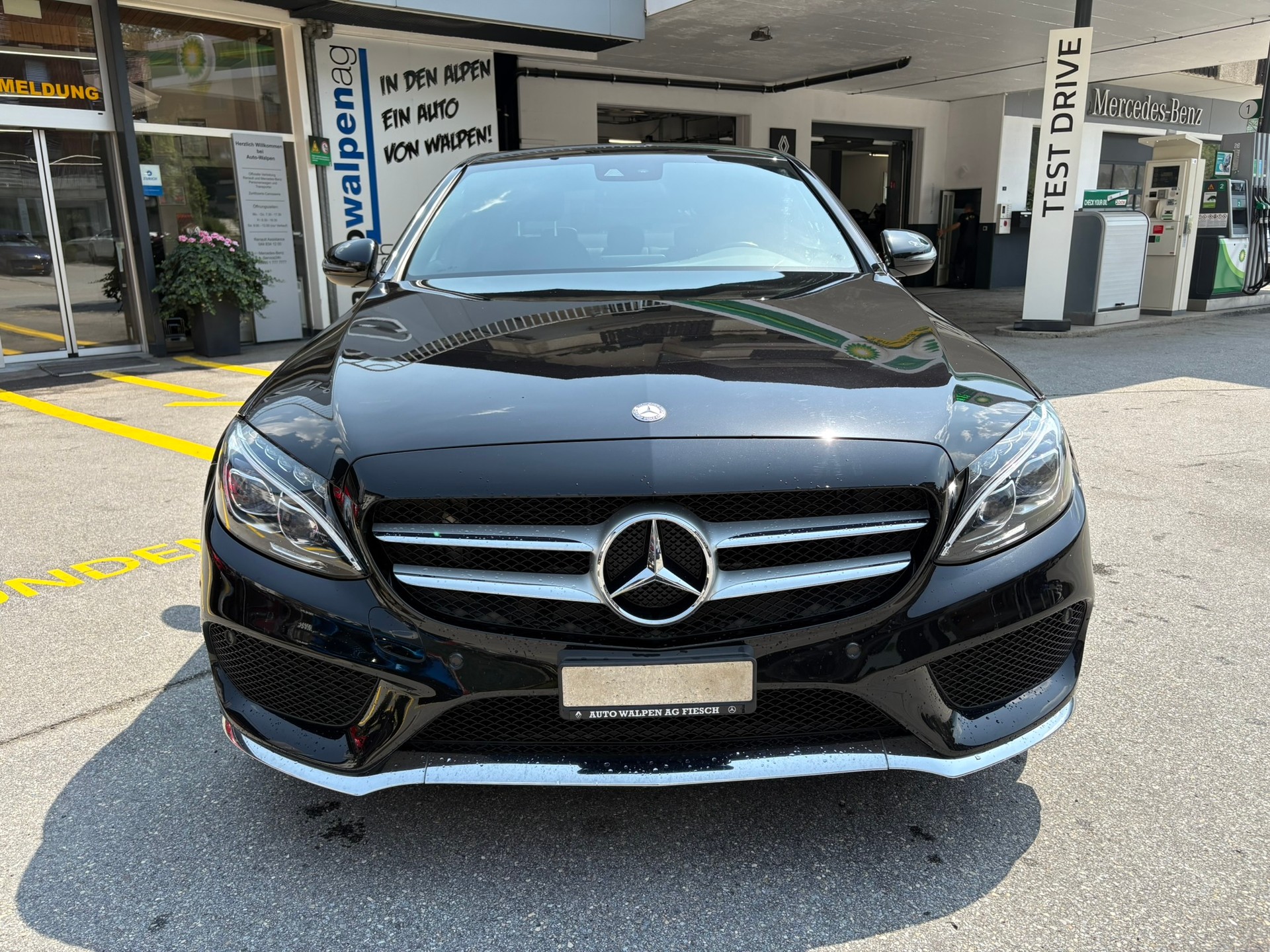 MERCEDES-BENZ C 400 AMG Line 4Matic-image-1