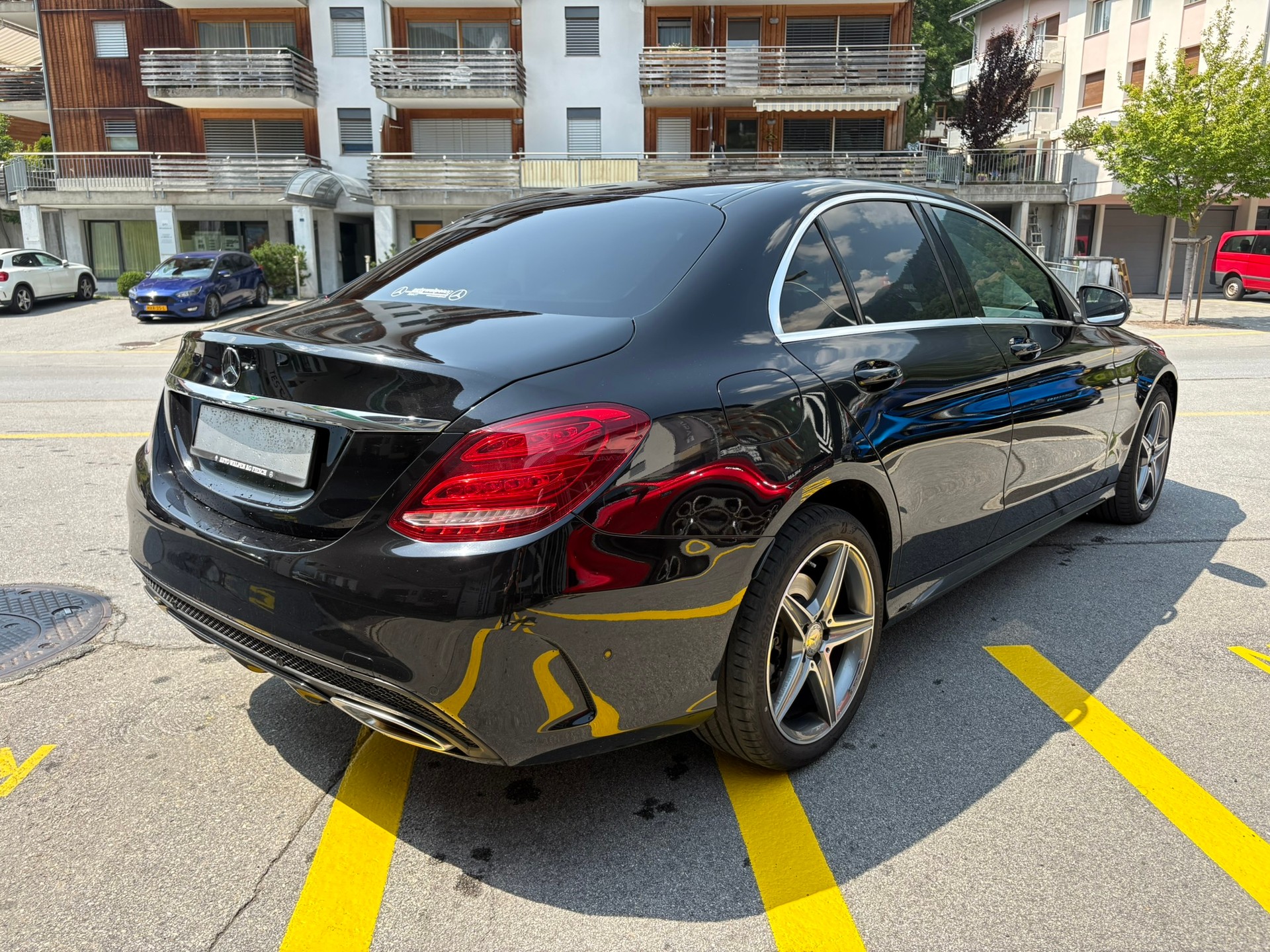 MERCEDES-BENZ C 400 AMG Line 4Matic-image-4