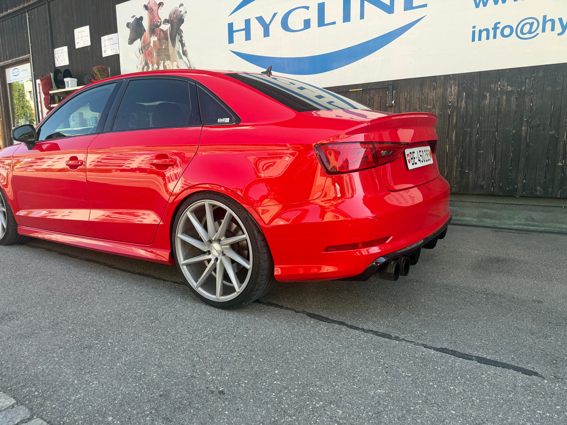 AUDI S3 2.0 T FSI quattro Limousine/Sedan-image-2