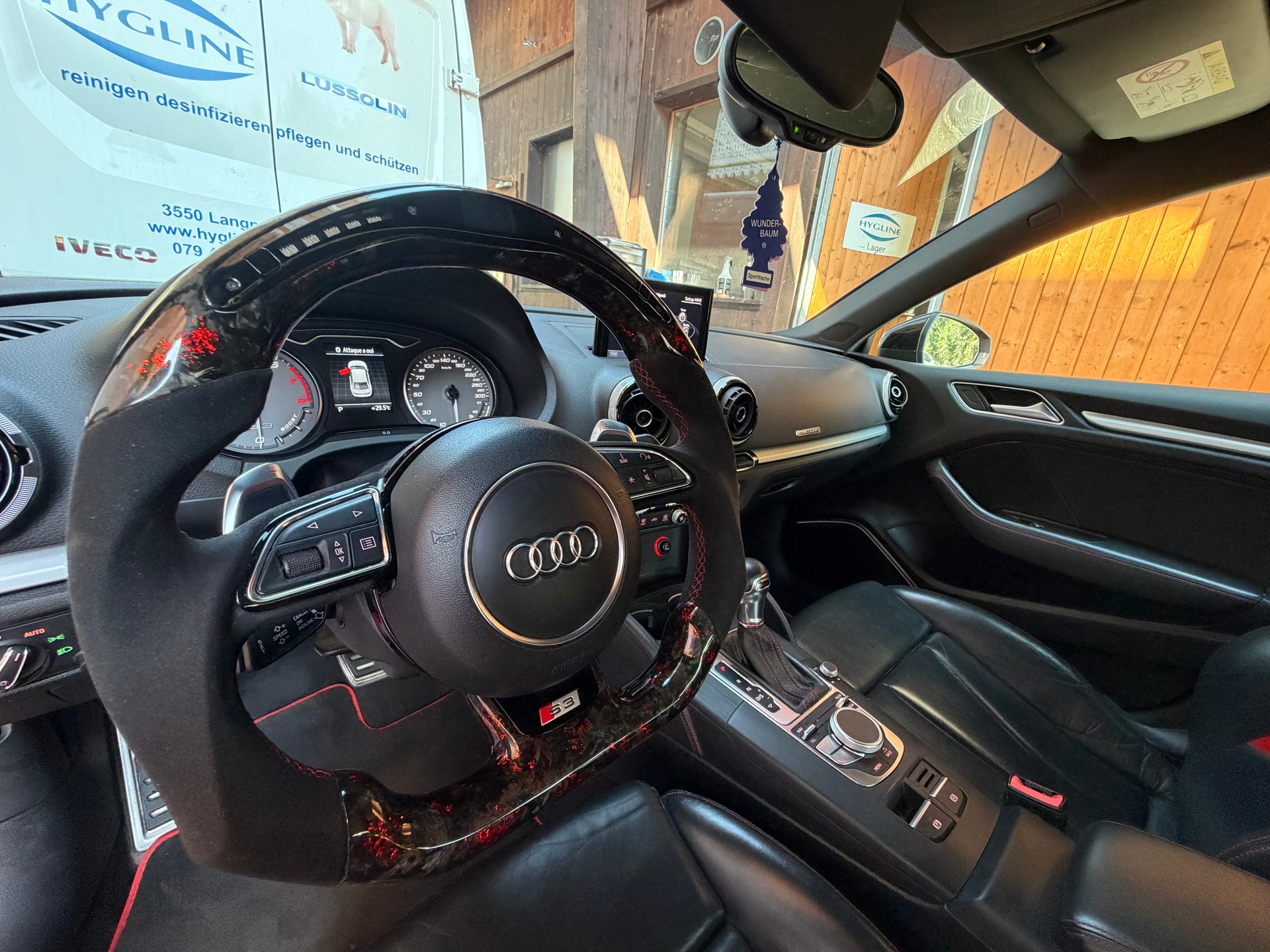 AUDI S3 2.0 T FSI quattro Limousine/Sedan-image-3