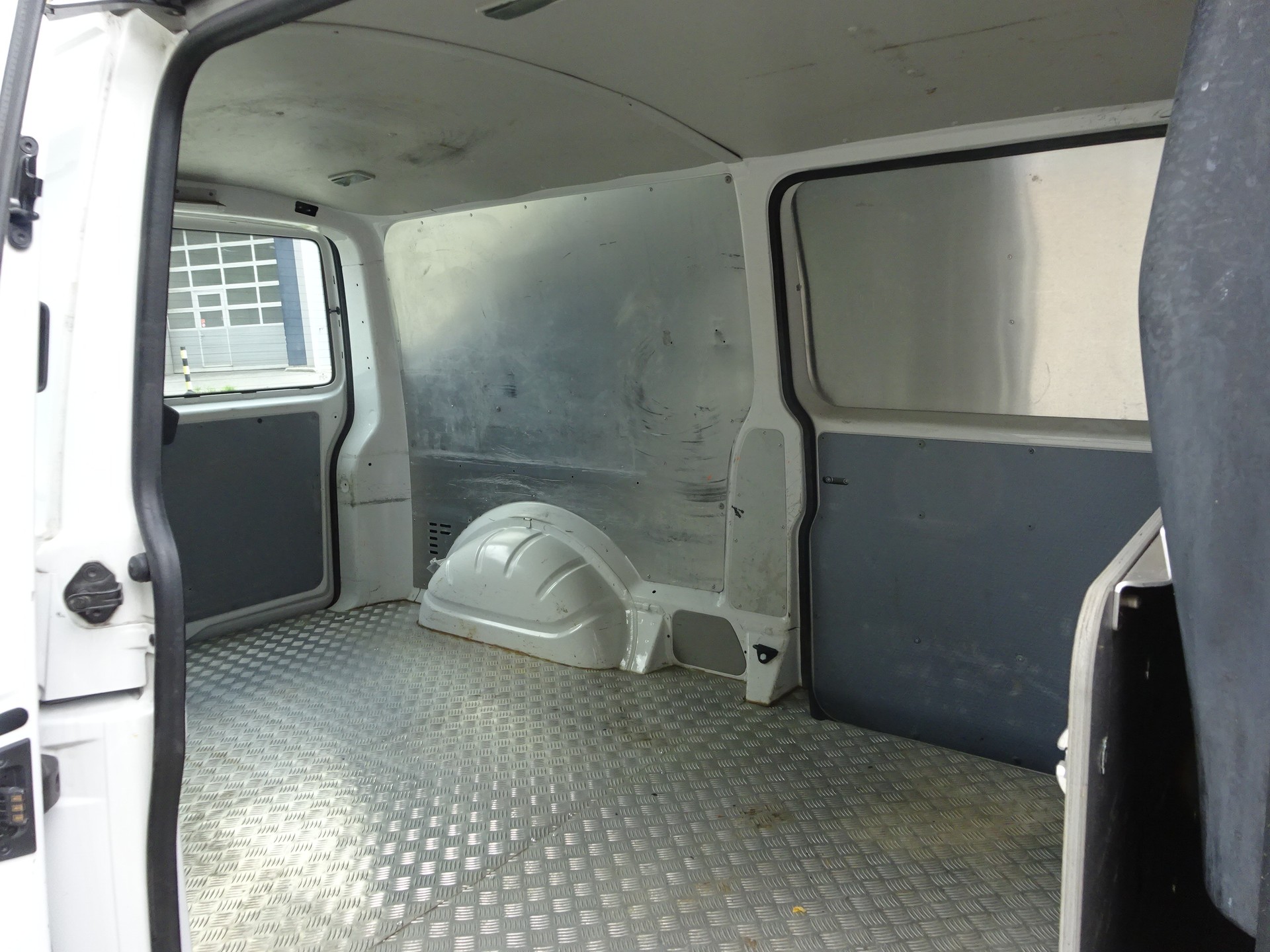 VW T6 2.0 TDI 4Motion-image-15
