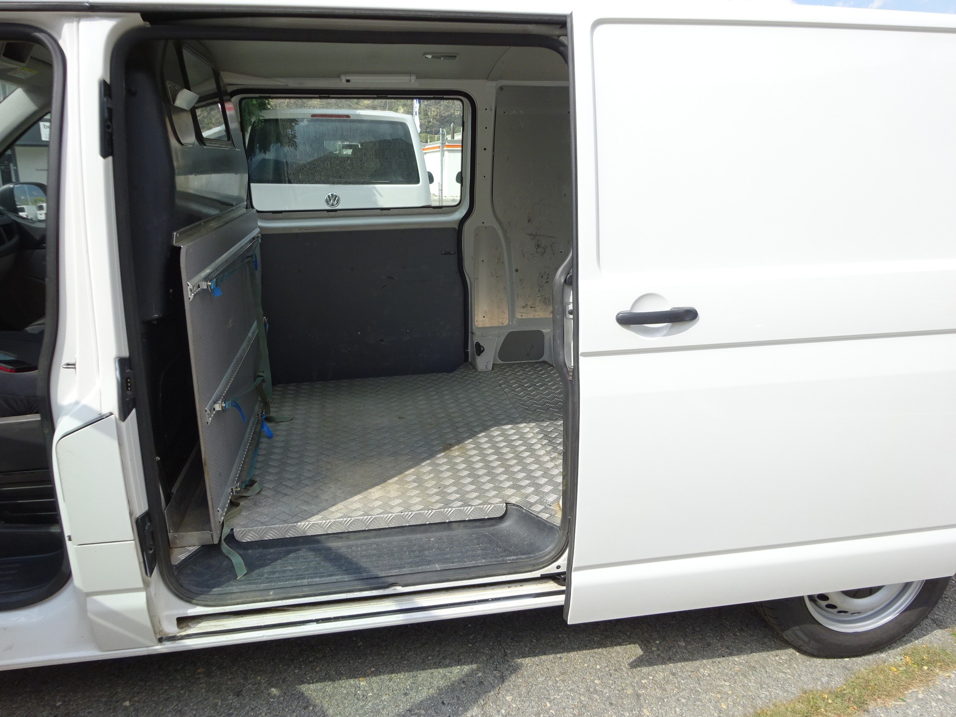 VW T6 2.0 TDI 4Motion-image-7