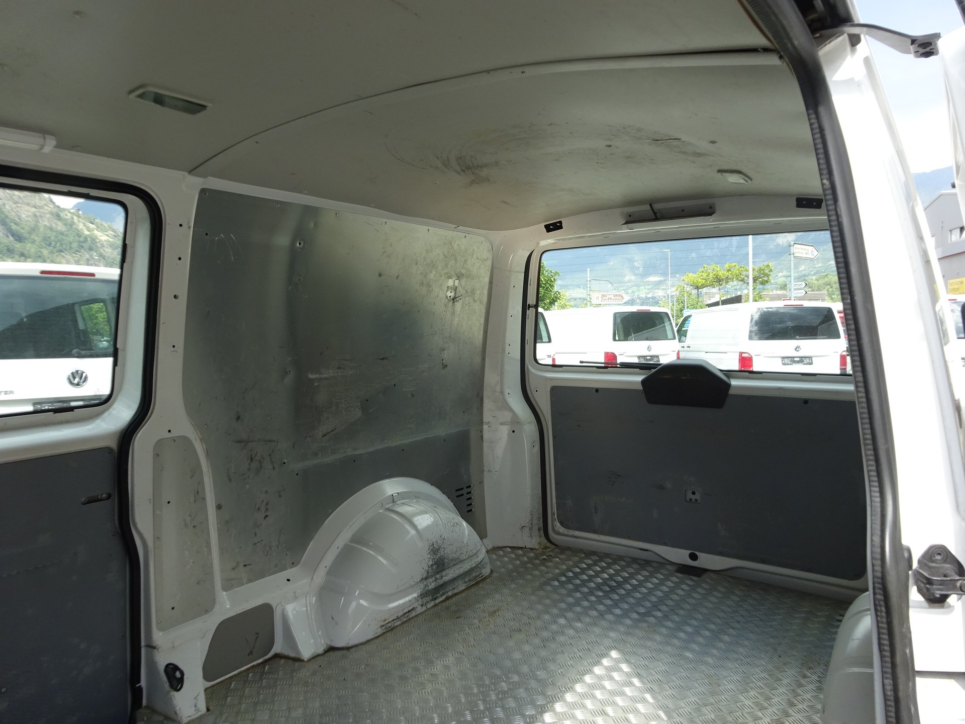 VW T6 2.0 TDI 4Motion-image-9