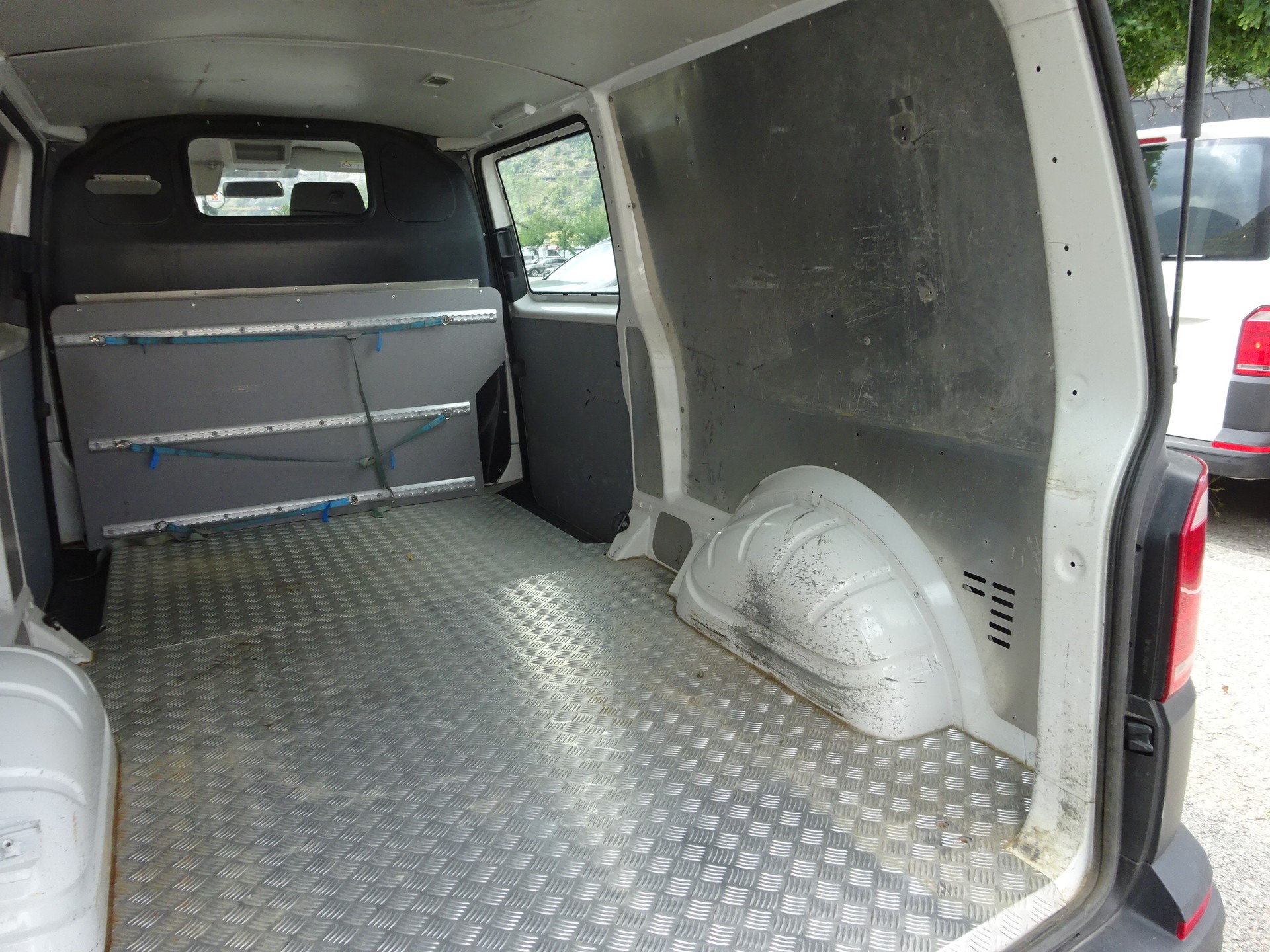 VW T6 2.0 TDI 4Motion-image-13