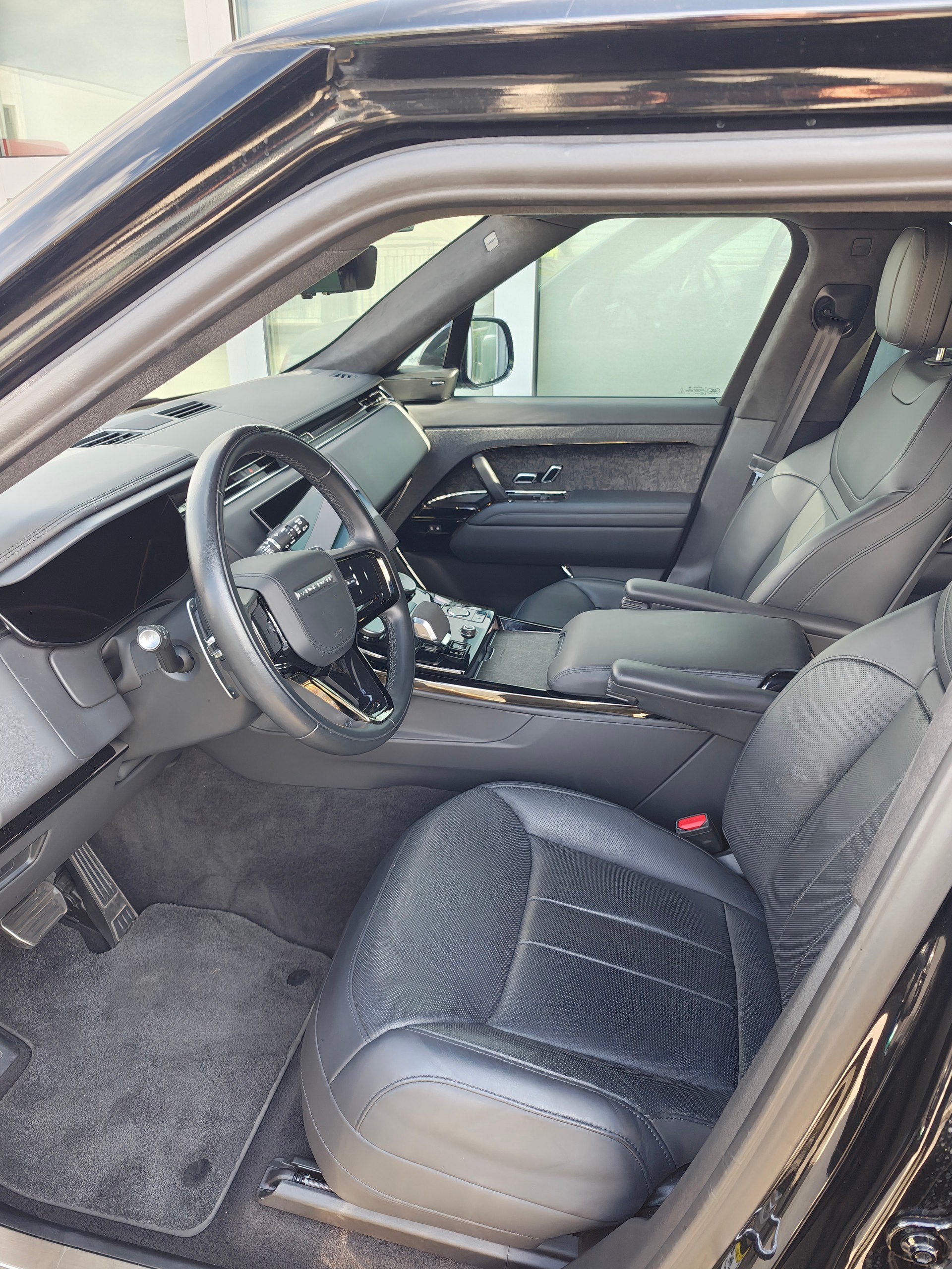 LAND ROVER First Edition-image-2