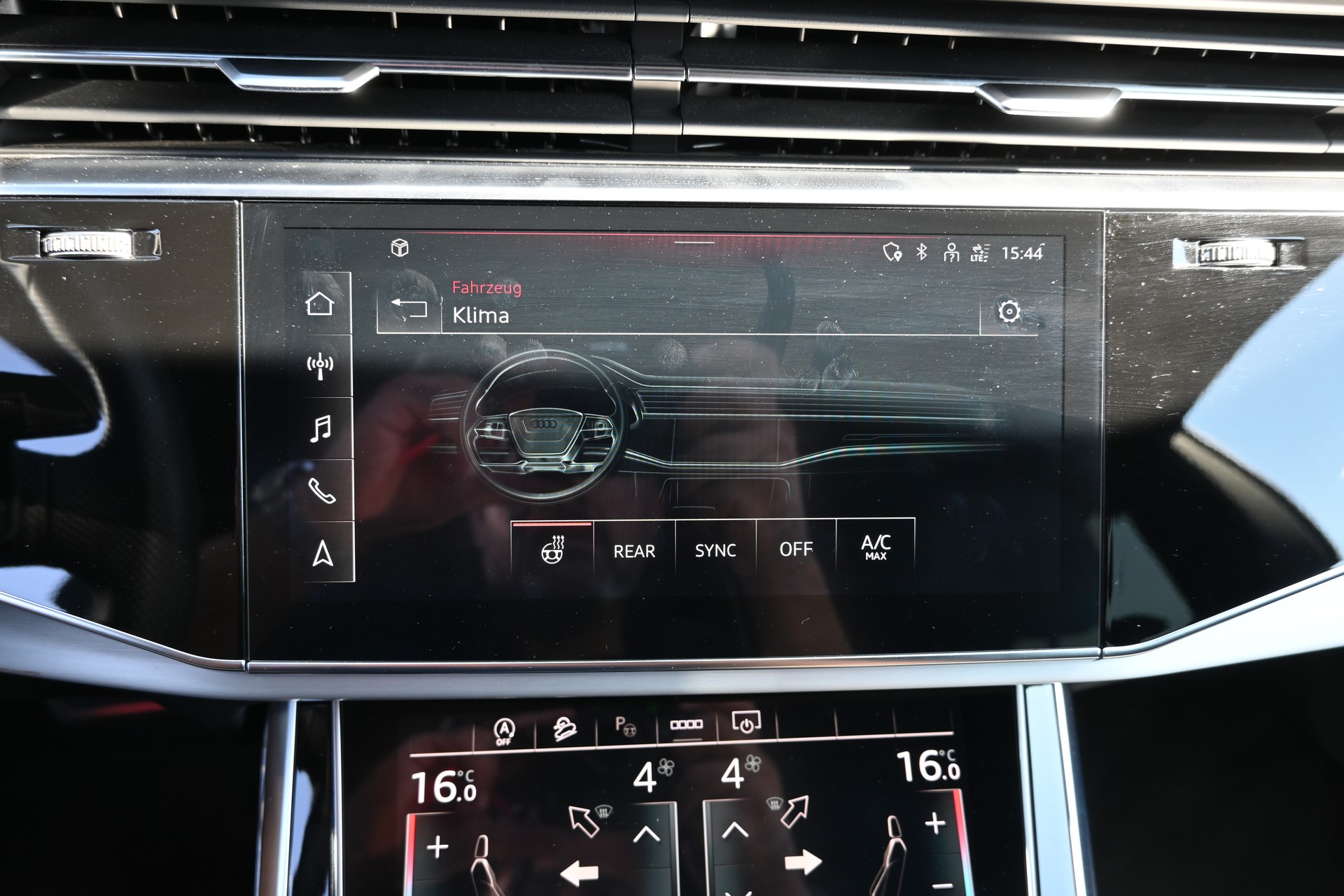 AUDI Q8 55 TFSI 3.0 V6 S-Line quattro tiptronic + AHK 3500kg-image-26