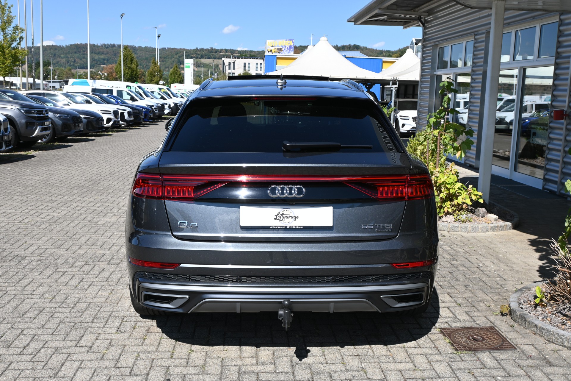 AUDI Q8 55 TFSI 3.0 V6 S-Line quattro tiptronic + AHK 3500kg-image-3