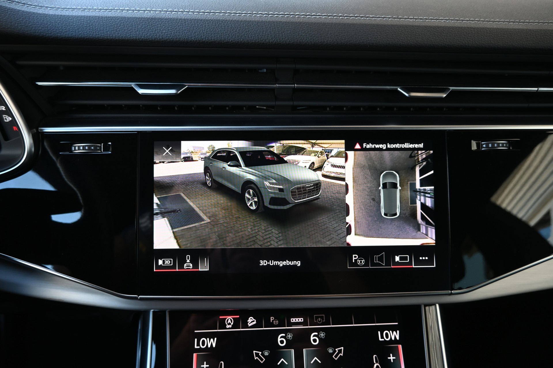AUDI Q8 55 TFSI 3.0 V6 S-Line quattro tiptronic + AHK 3500kg-image-19