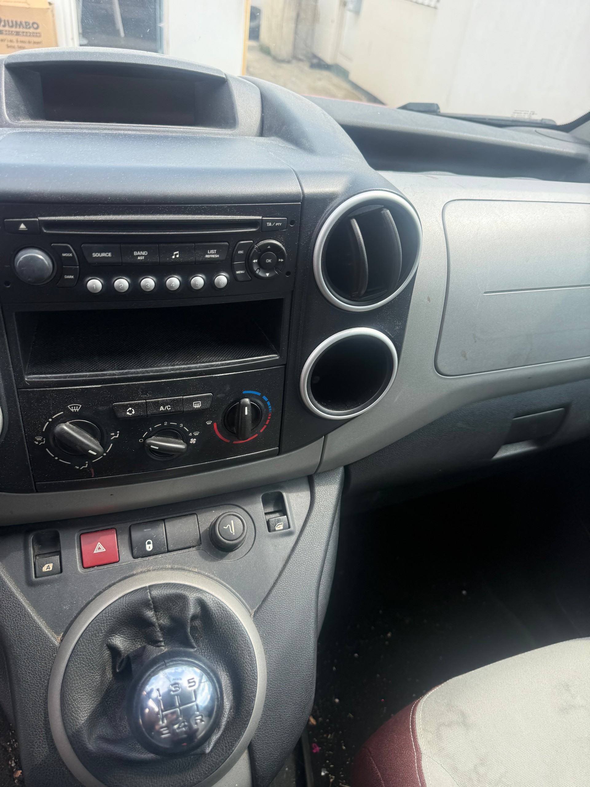 CITROEN Berlingo 1.6 16V Multispace Special-image-8